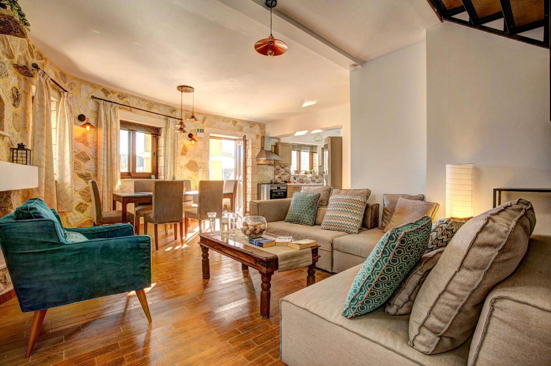 Villa photo 2