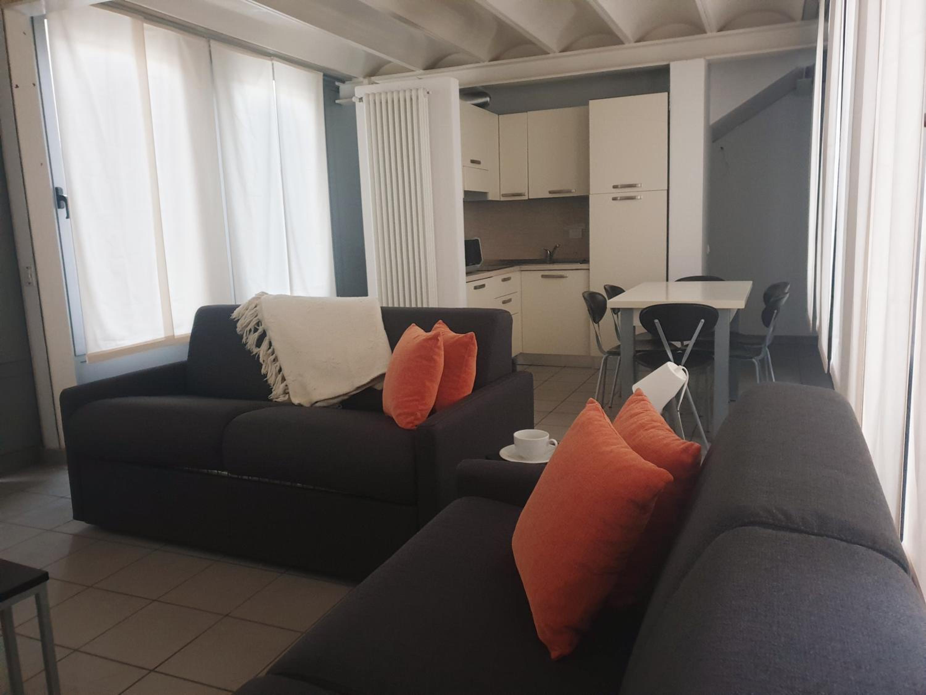 One-Bedroom Apartment - Photo 40