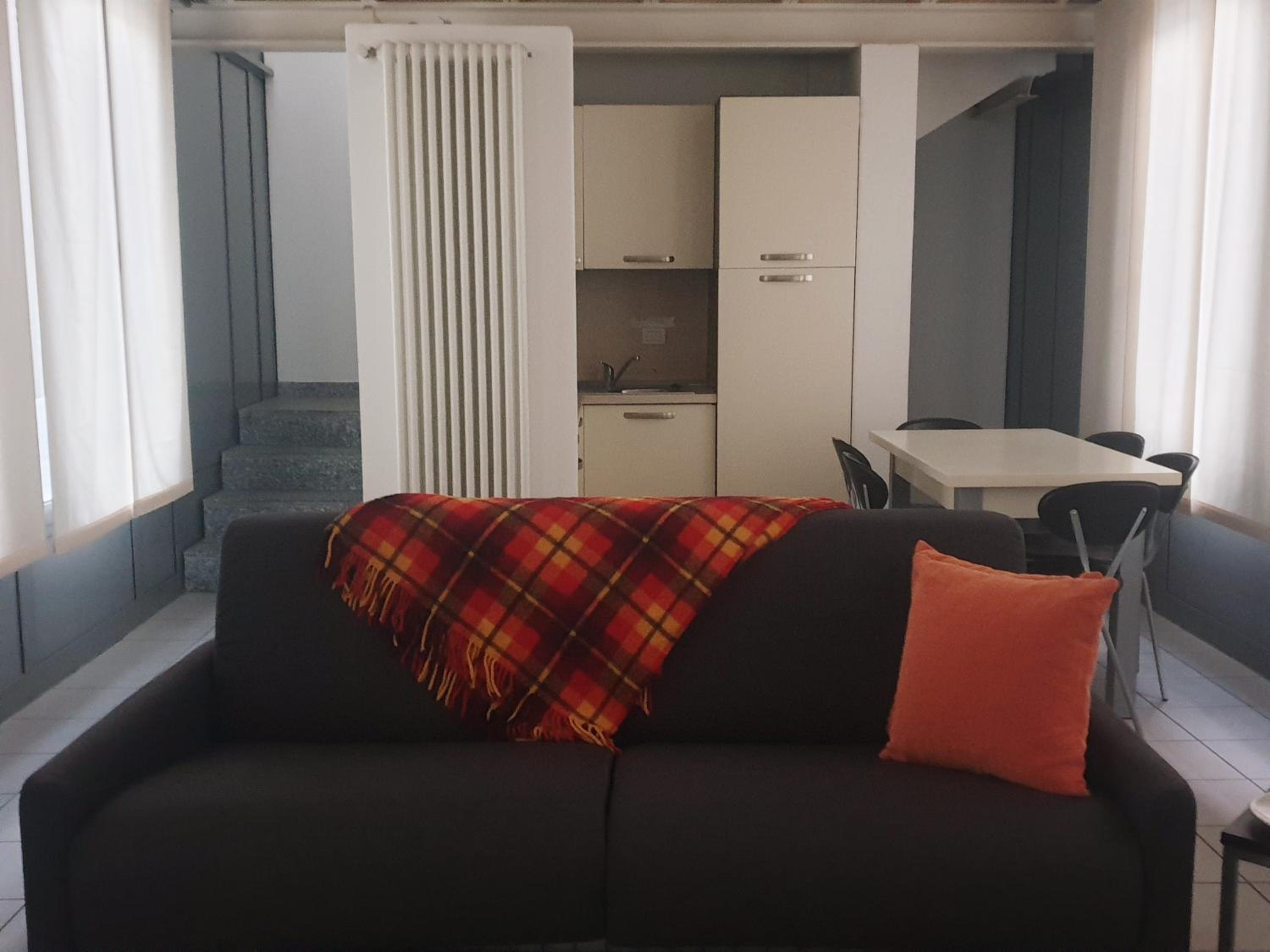 One-Bedroom Apartment - Photo 37