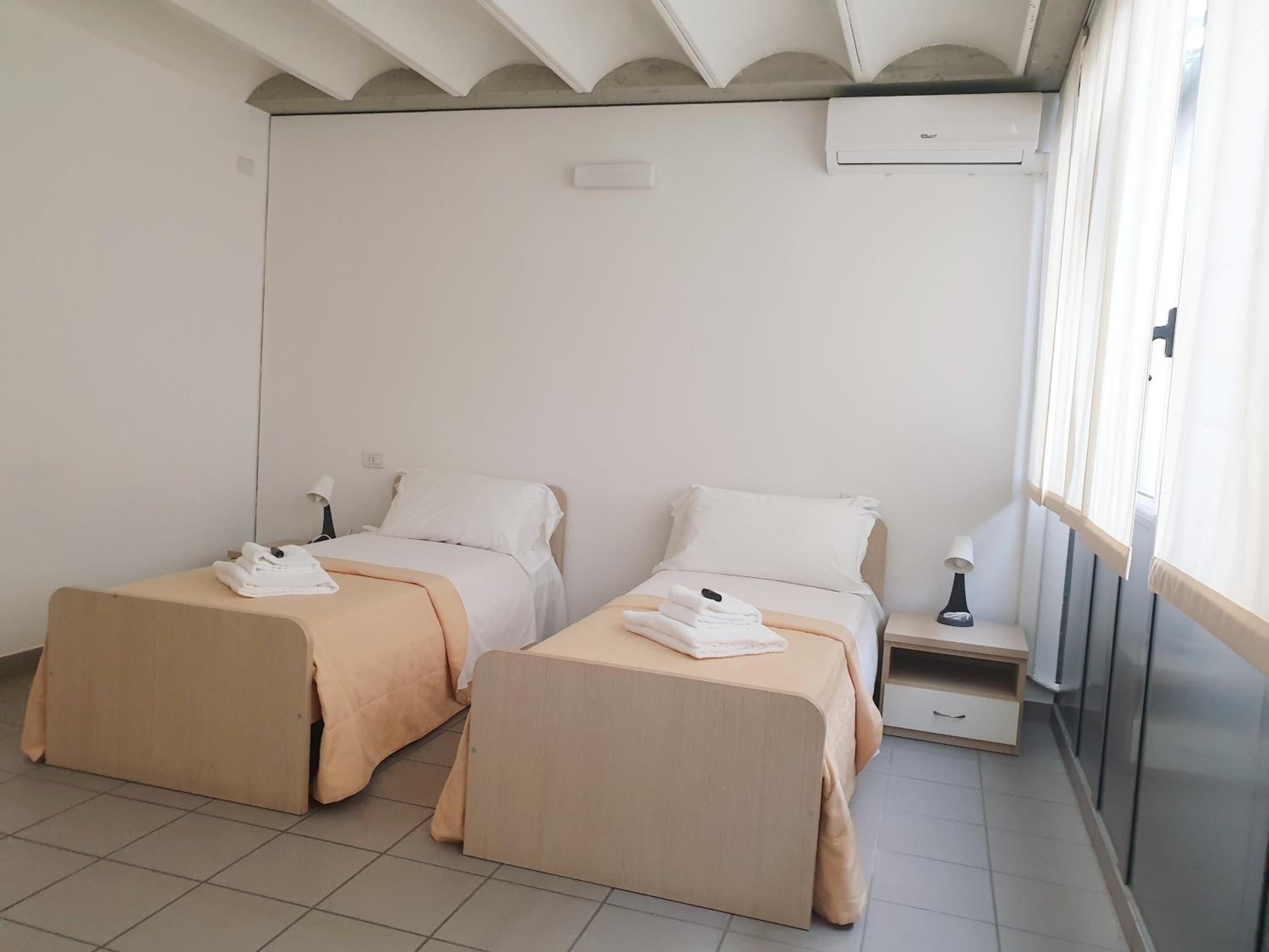 One-Bedroom Apartment - Photo 6