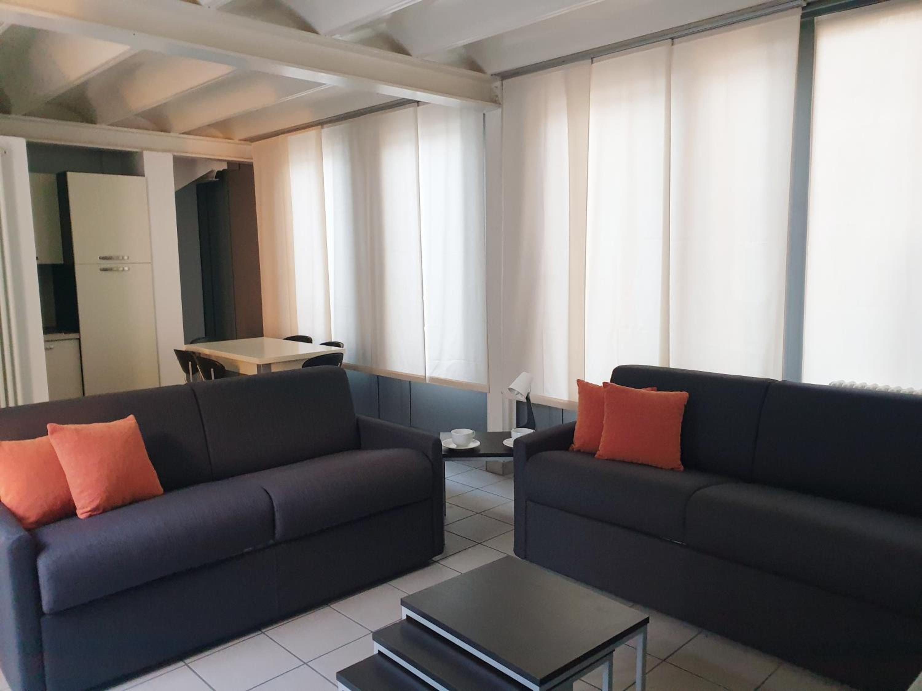 One-Bedroom Apartment - Photo 9