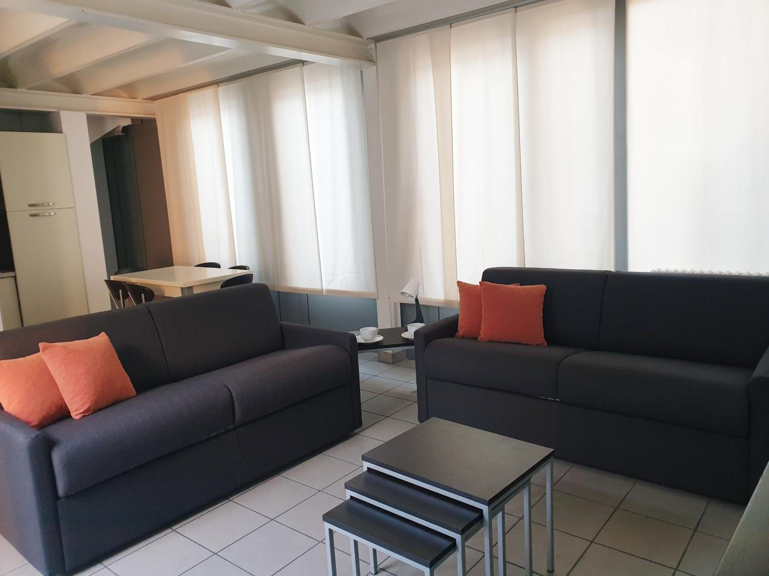 One-Bedroom Apartment - Photo 10