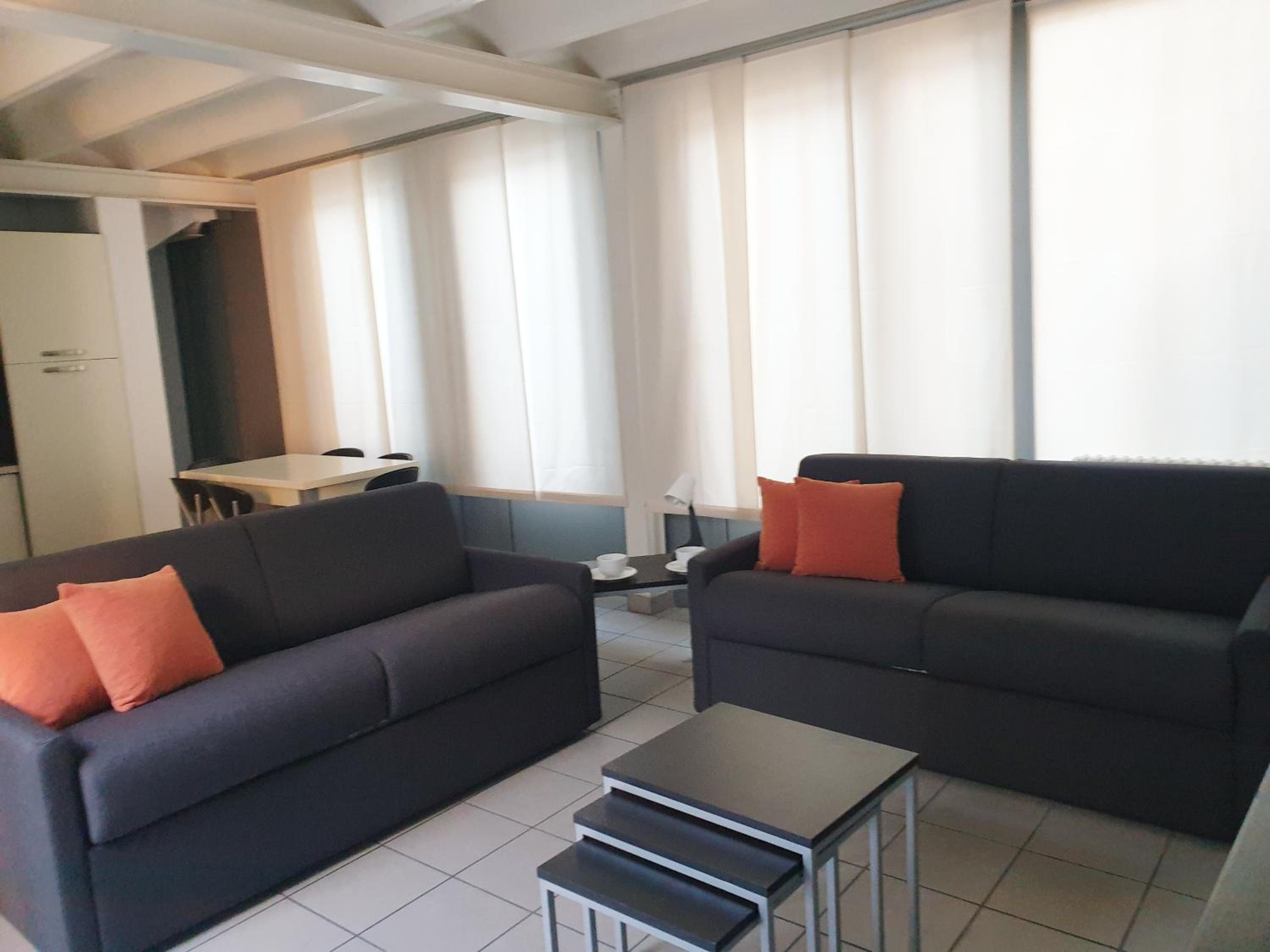 One-Bedroom Apartment - Photo 38