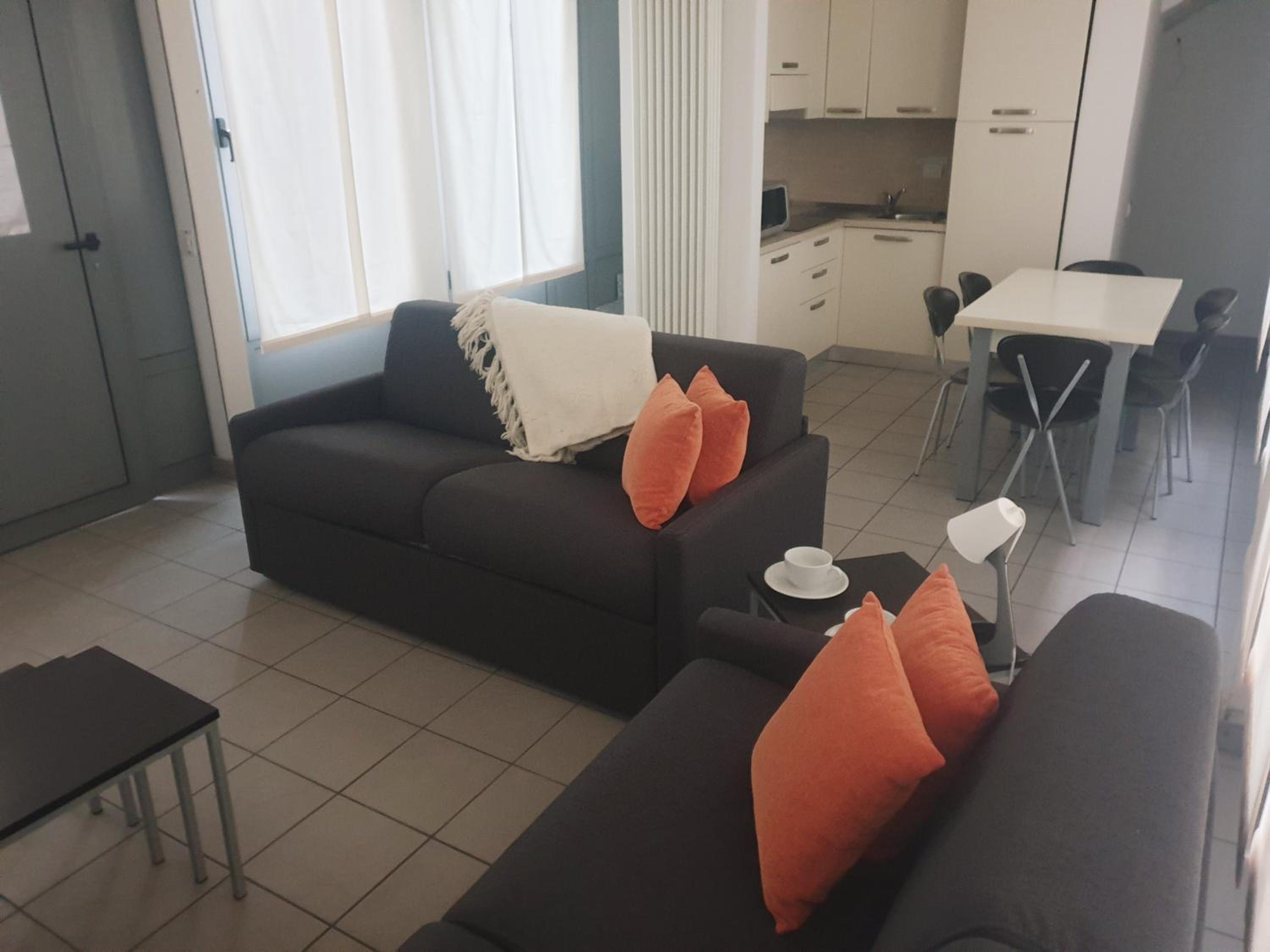 One-Bedroom Apartment - Photo 36