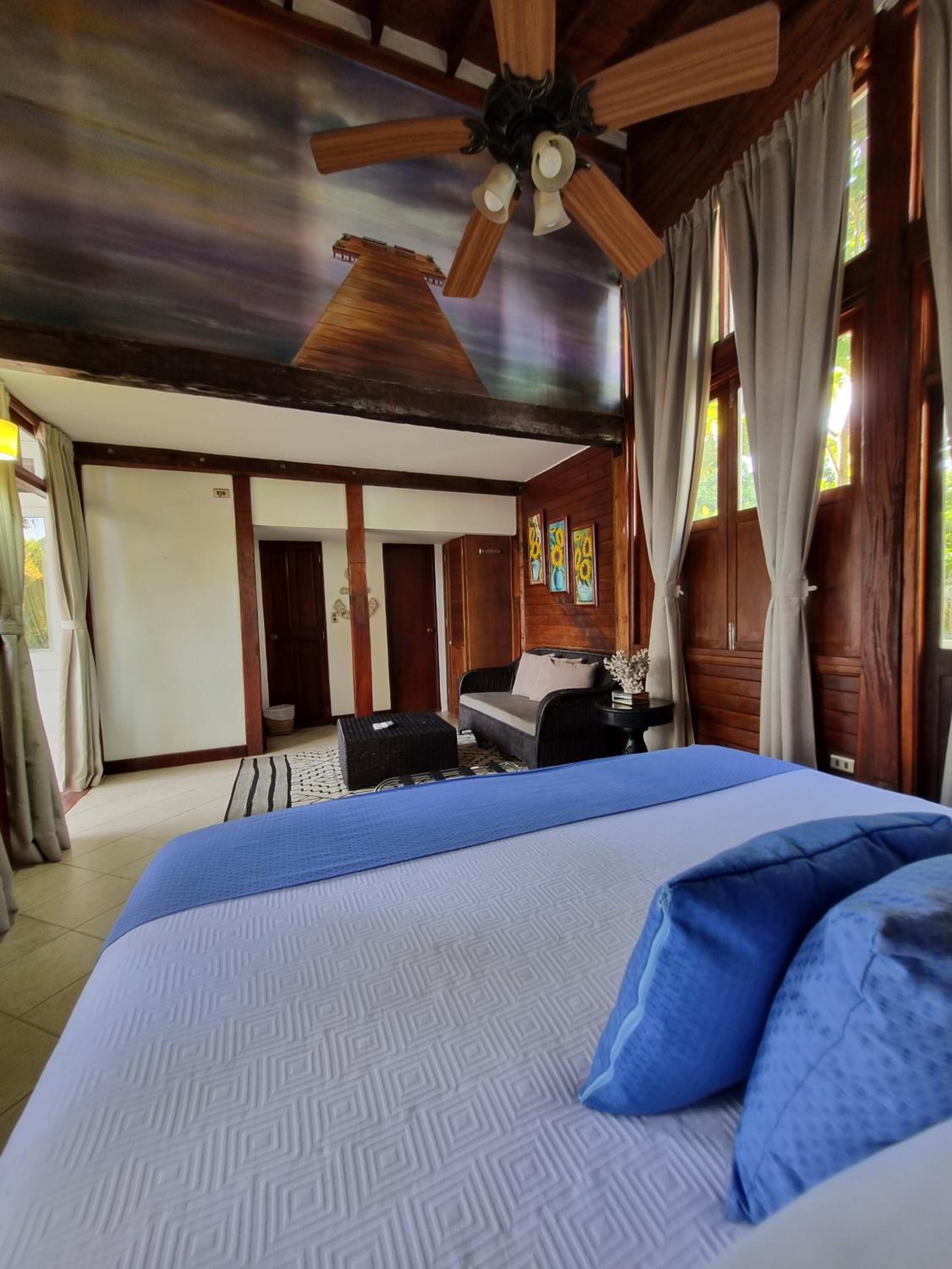 Deluxe Double or Twin Room photo 2