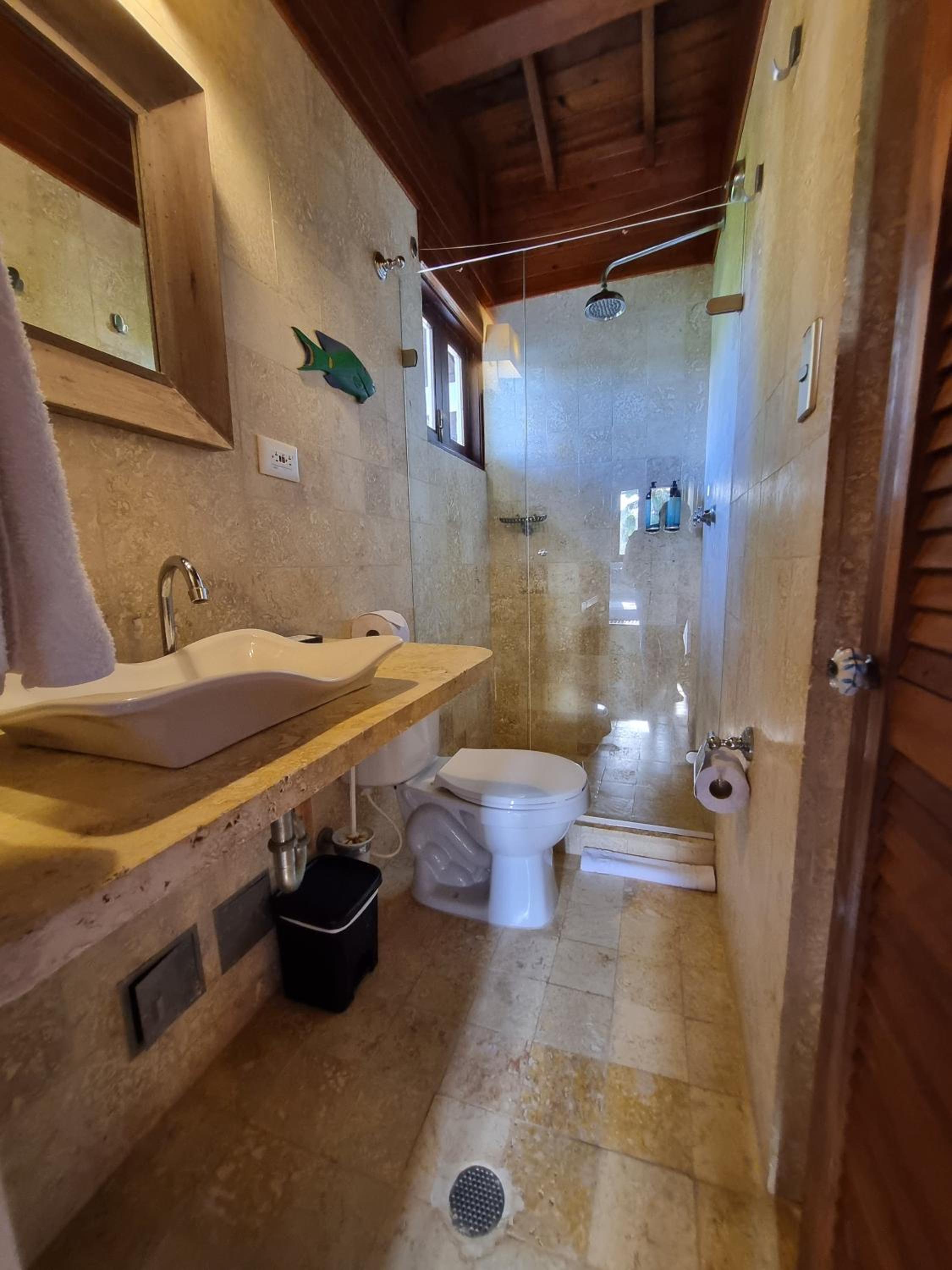Twin Room with Private Bathroom photo 3