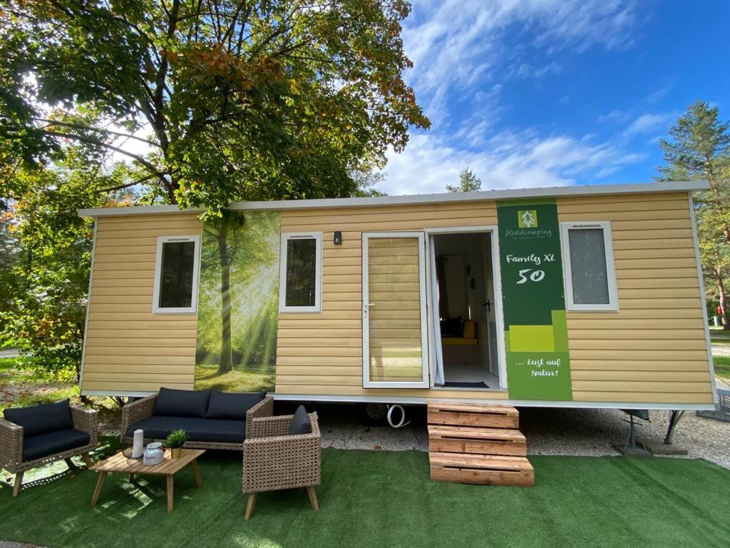 Mobile Home photo 2