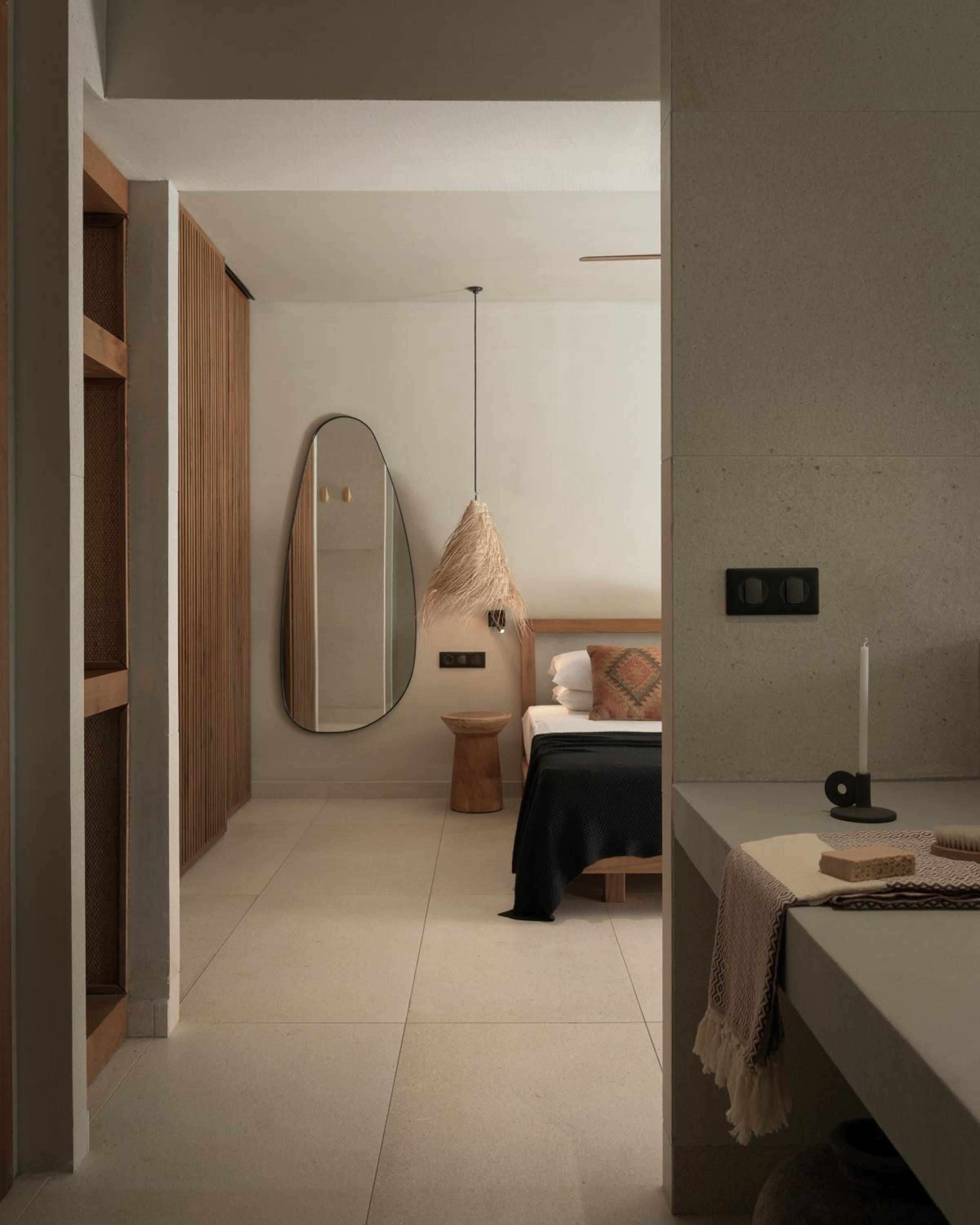Suite - Photo 9