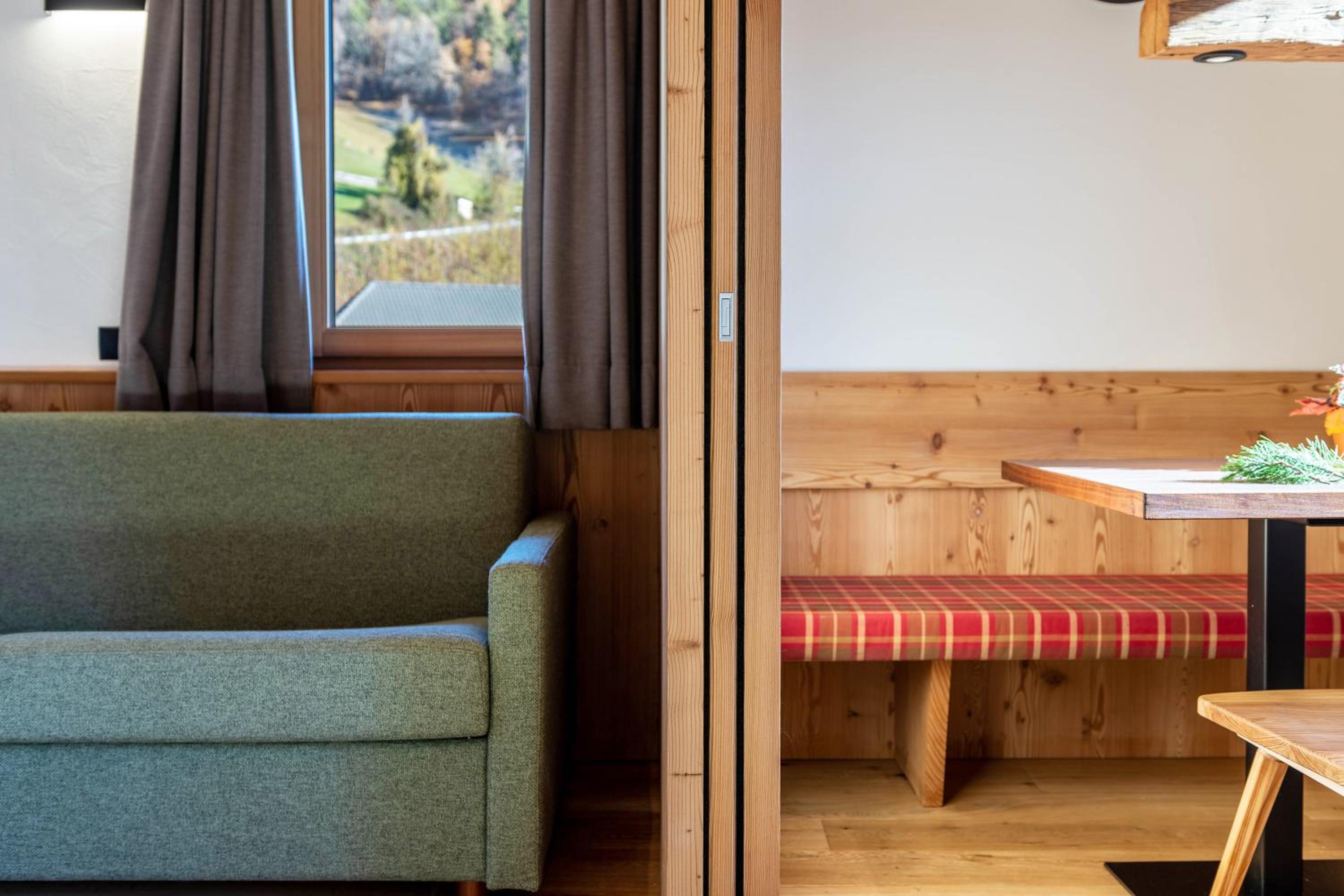Two-Bedroom Deluxe Apartment with Garden View photo 1