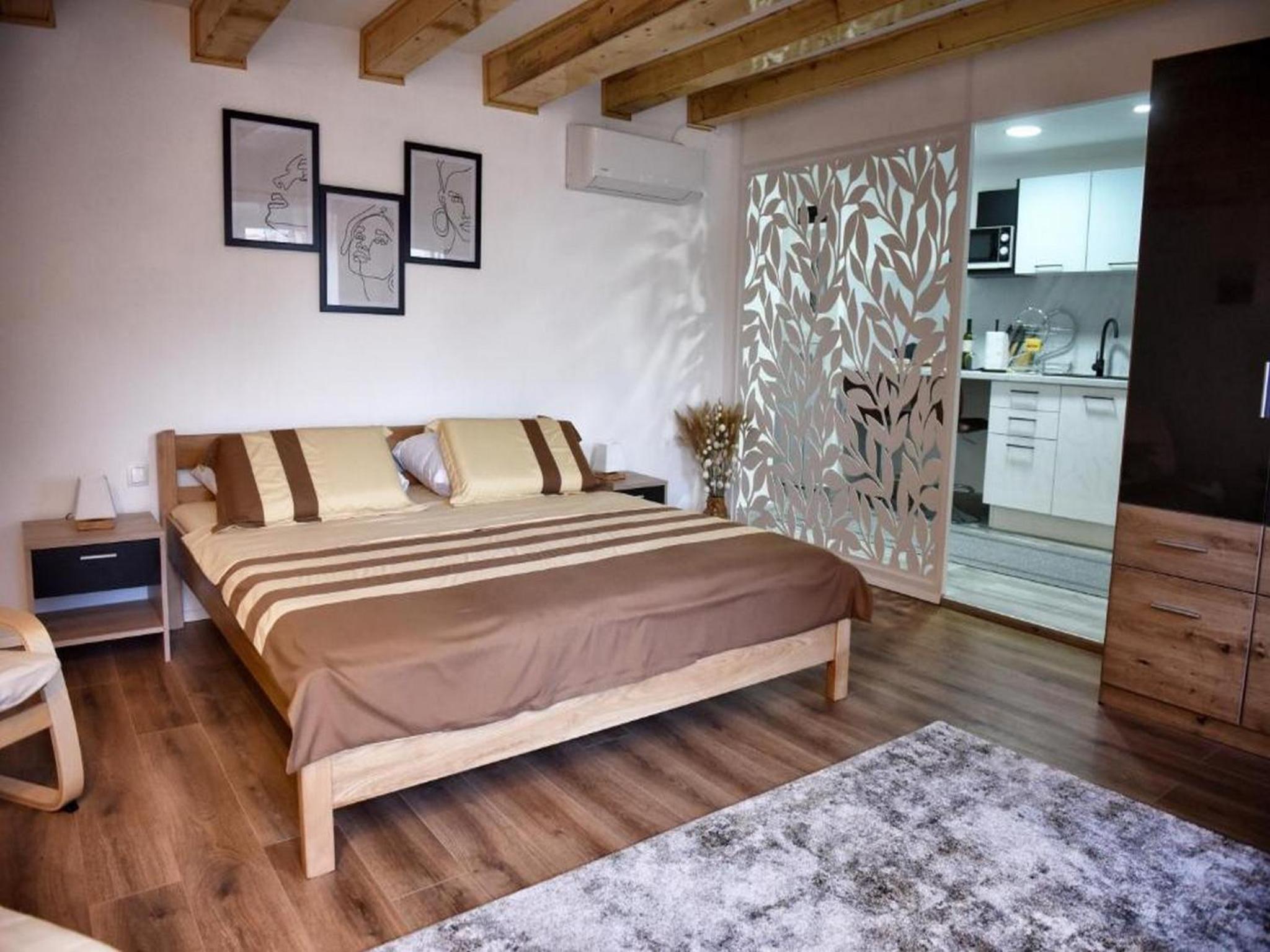 Studio Apartment photo 1
