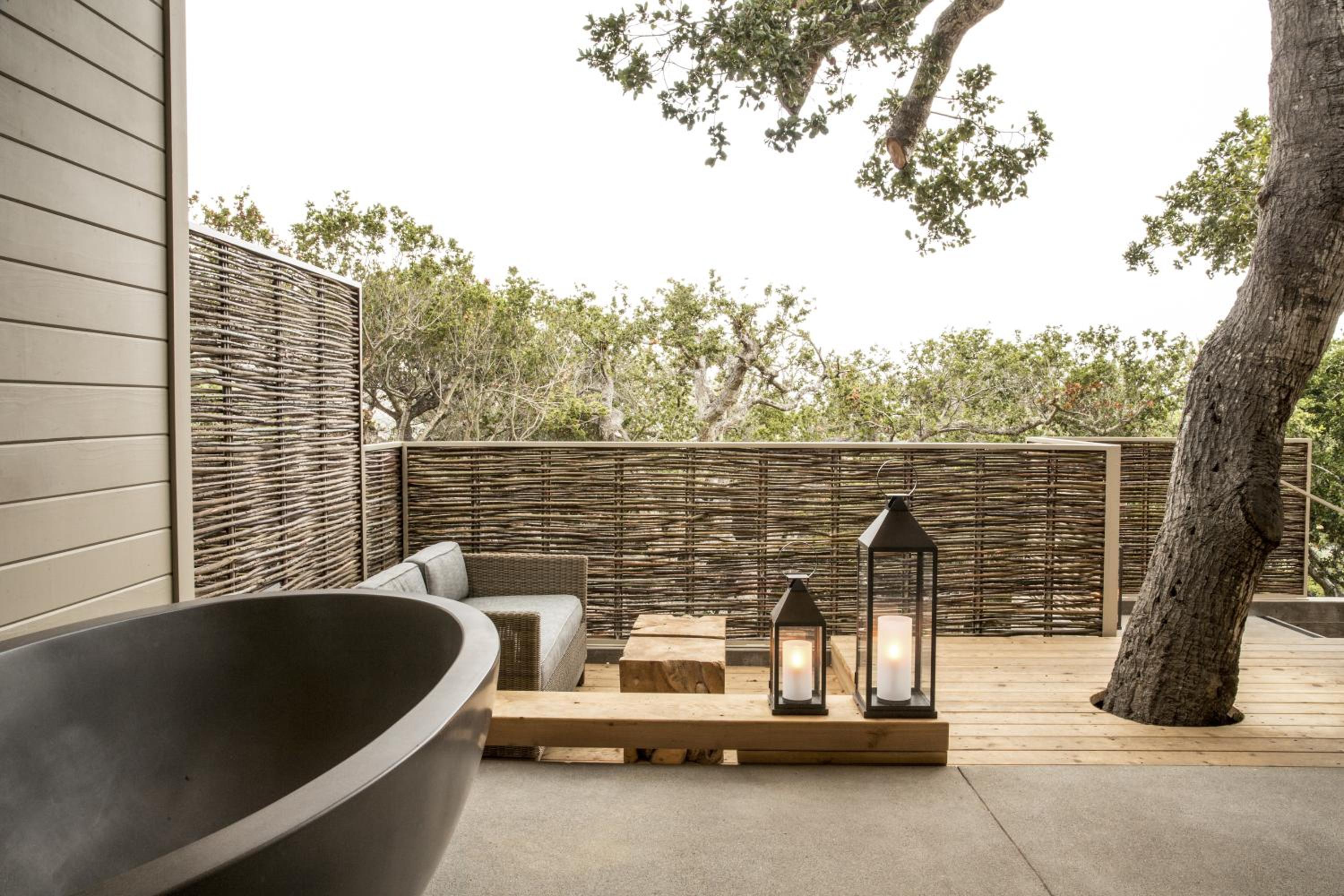 King Suite with Outdoor Tub - Photo 5