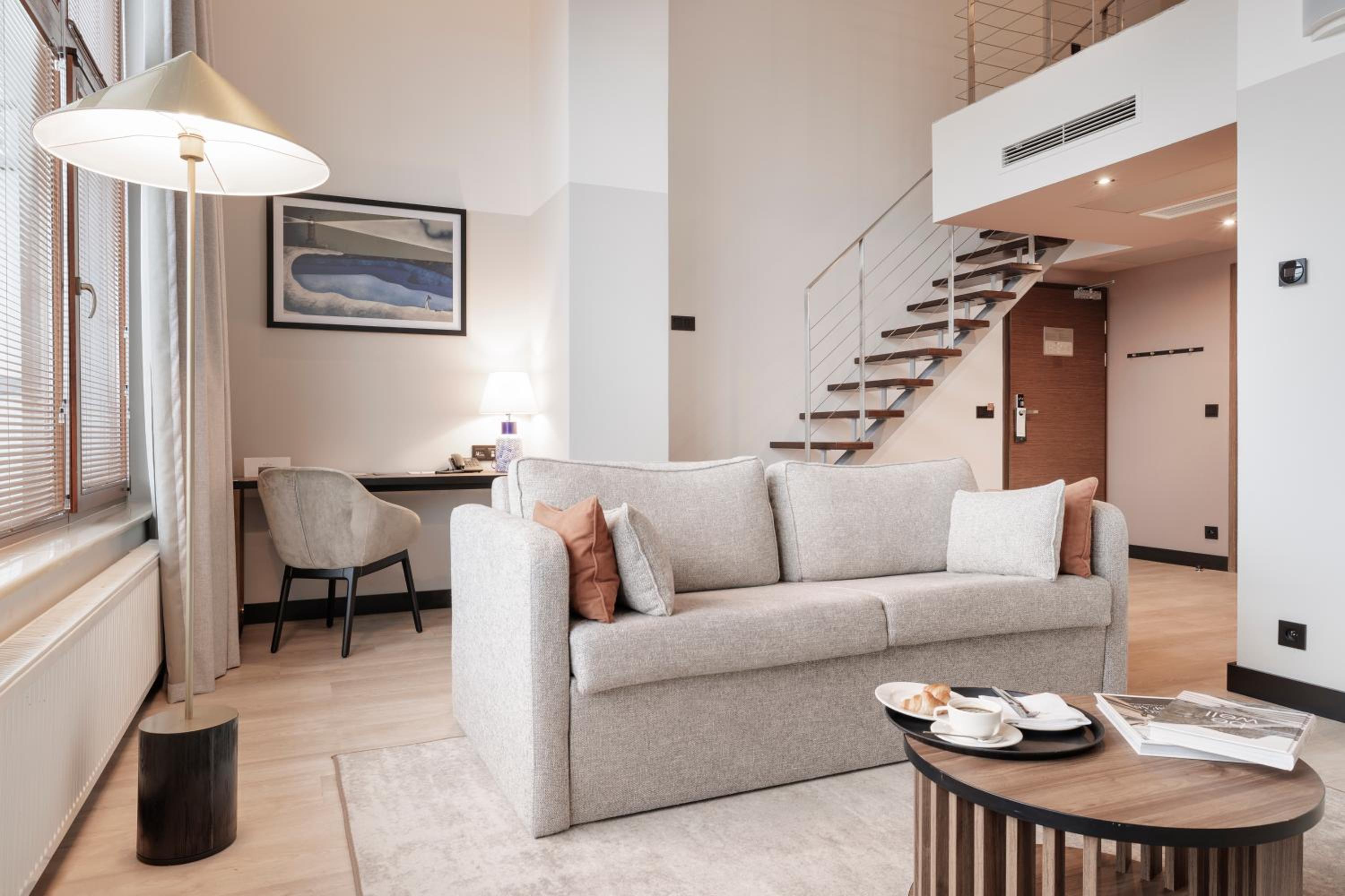 Two-Bedroom Premium Queen Suite with Sofa Bed and Mezzanine