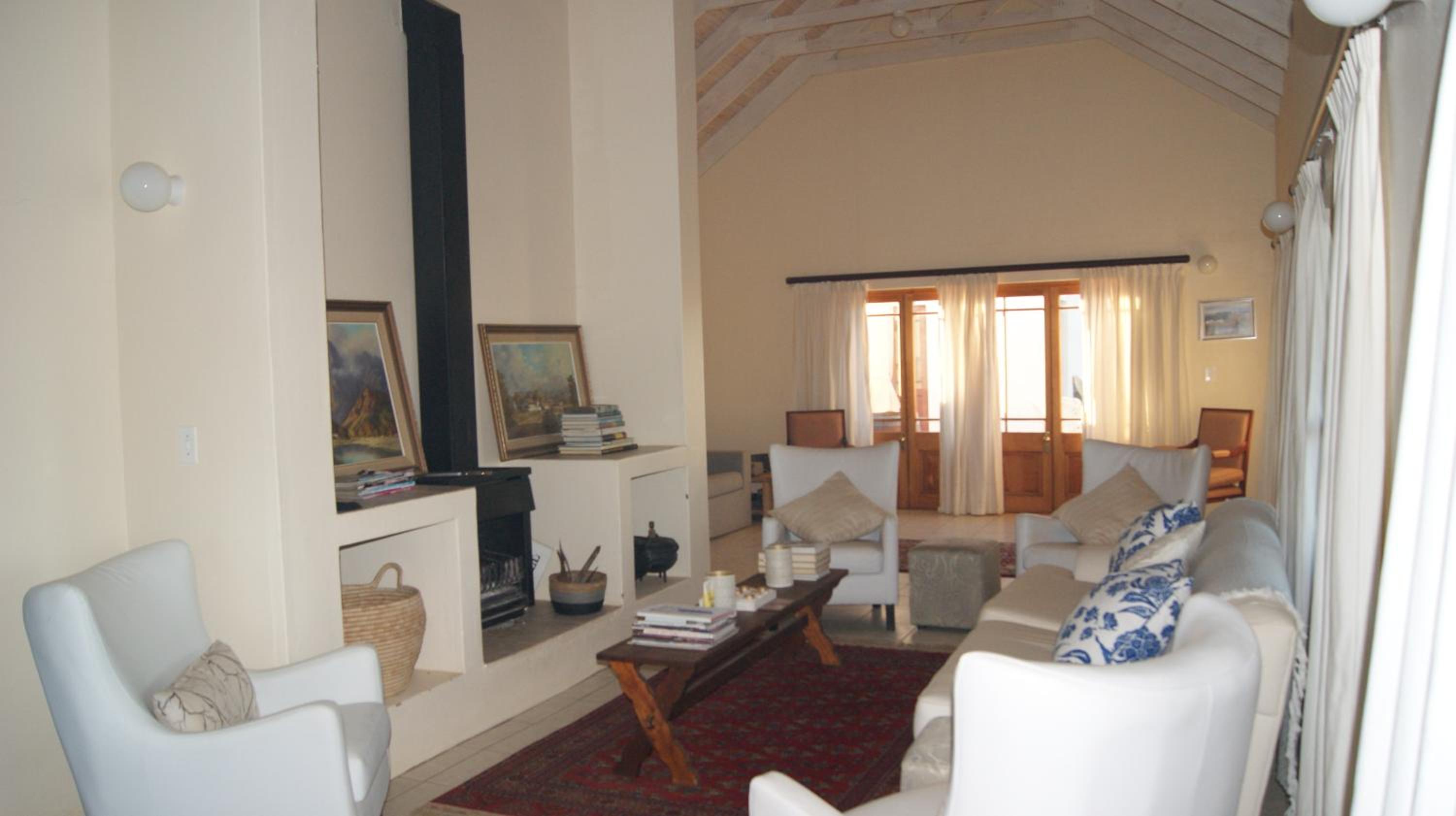 Villa photo 1