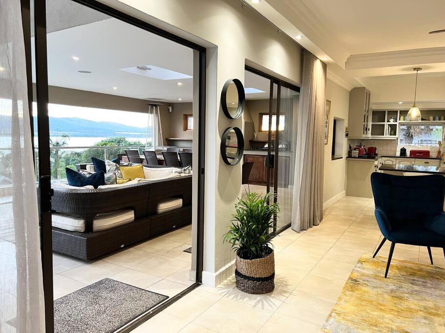 Villa photo 3