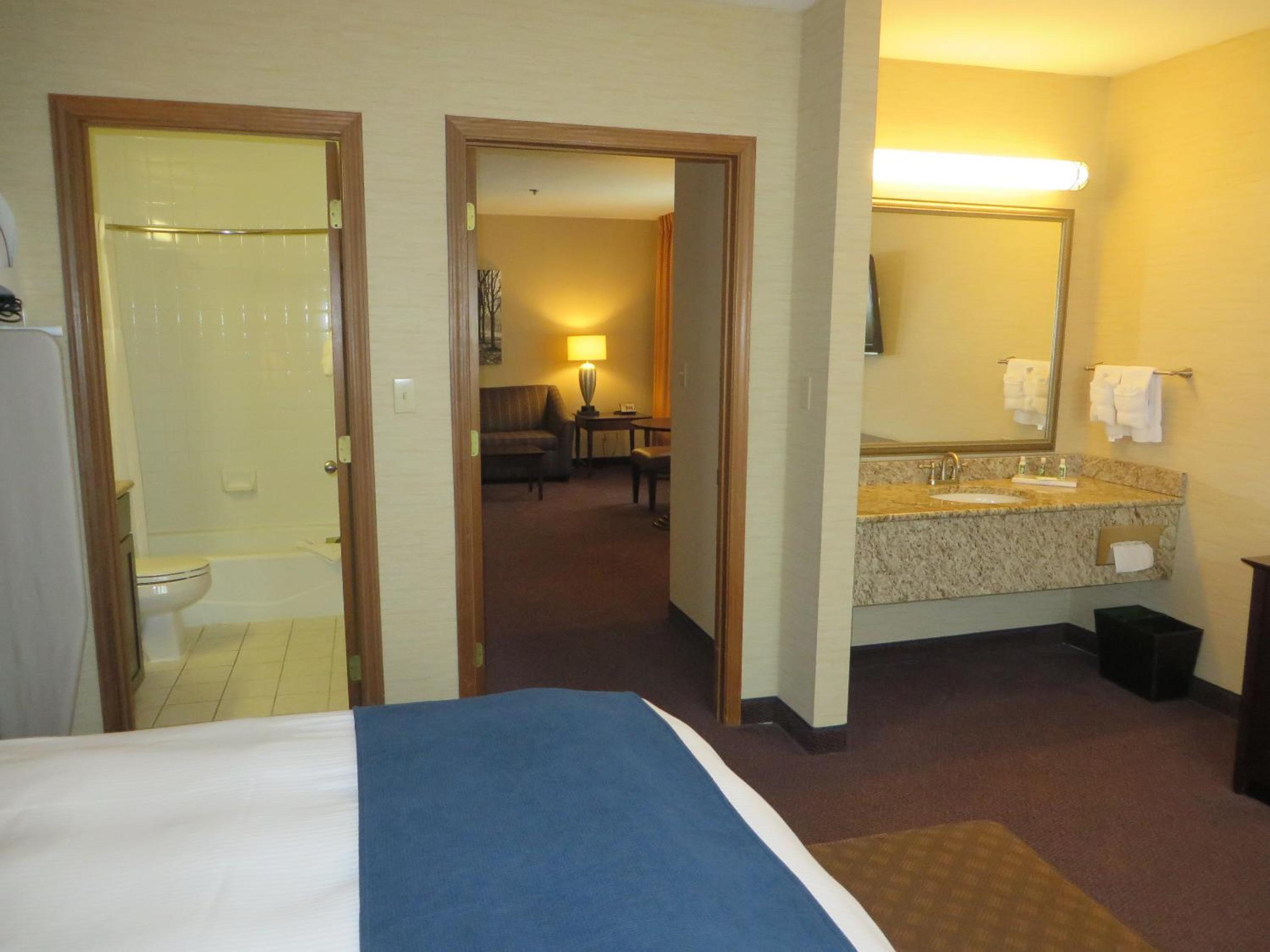 Double Suite - Photo 1