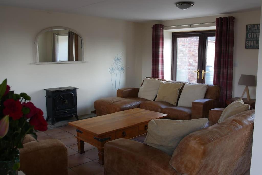 Four-Bedroom House photo 3