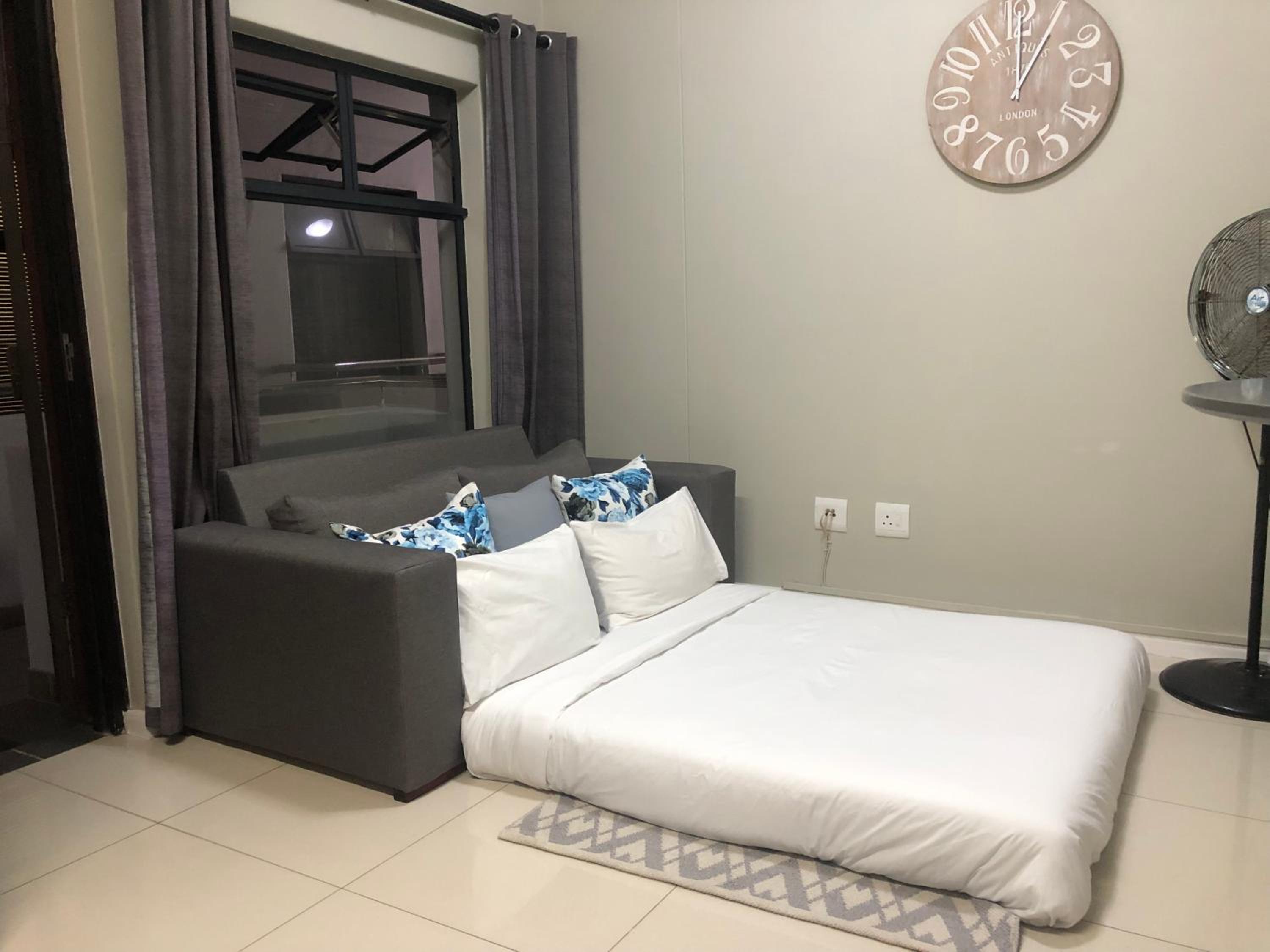 One-Bedroom Apartment - Photo 30