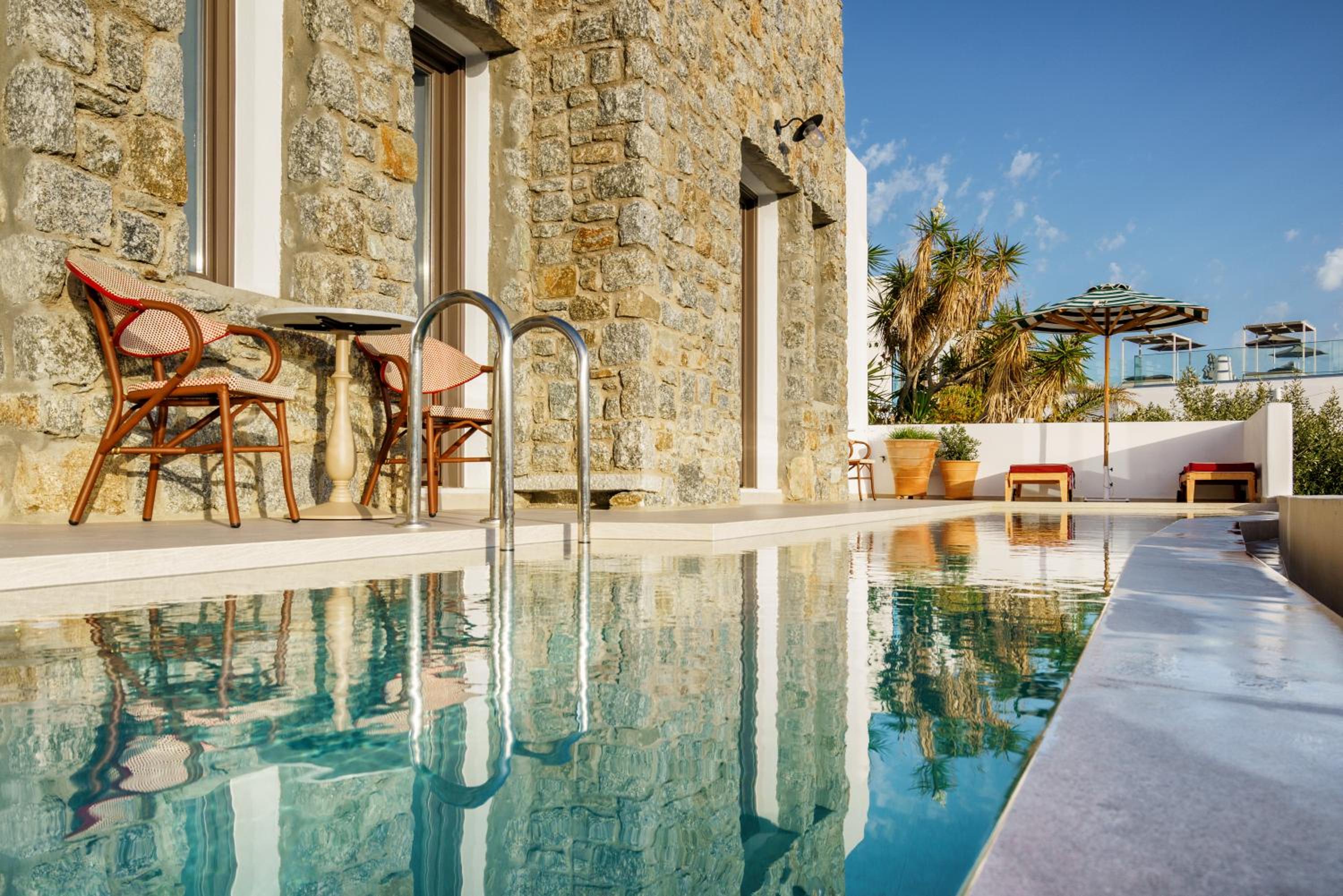 Superior Suite with Sharing Pool - Photo 25