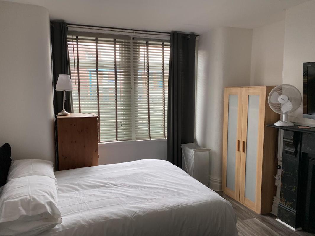 Studio Apartment - F1