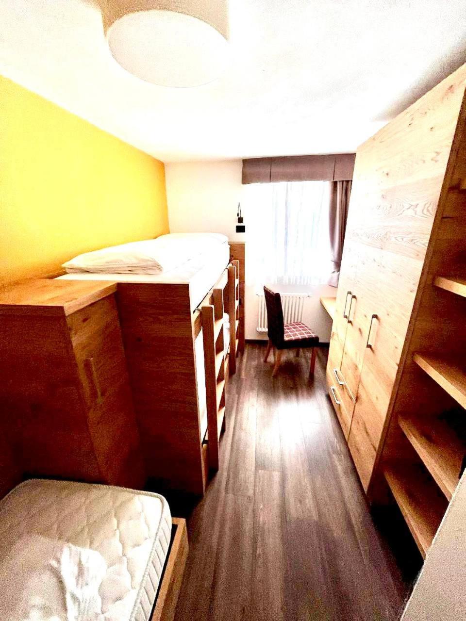 Two-Bedroom Apartment photo 2
