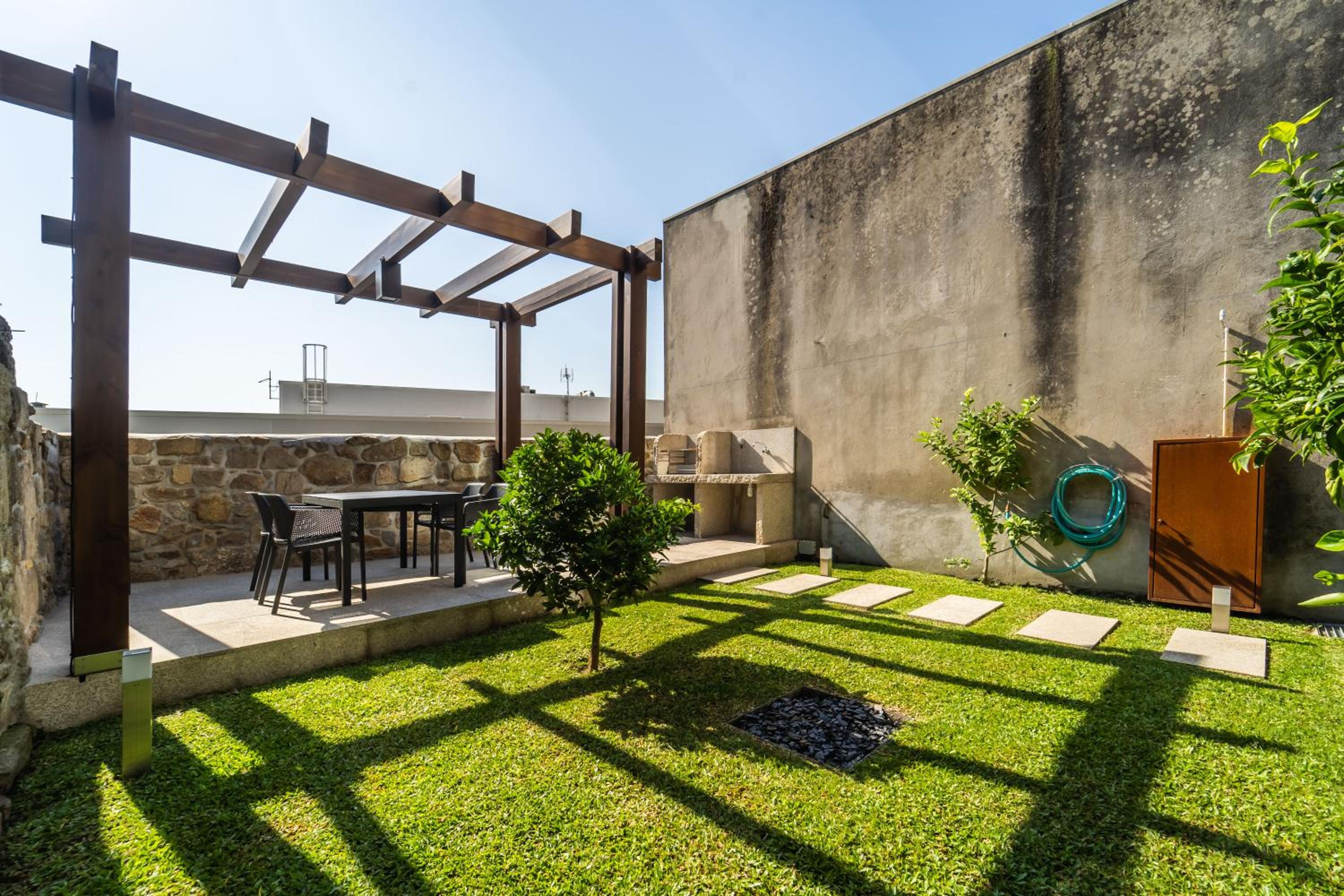 Apartment with Terrace photo 3