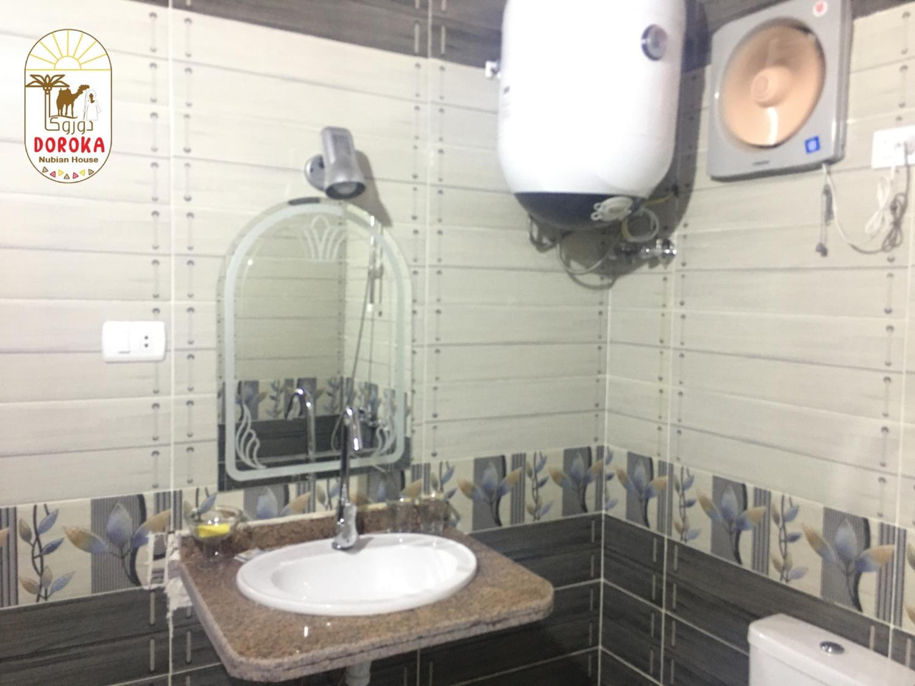 Deluxe Triple Room with Sea View - Photo 6