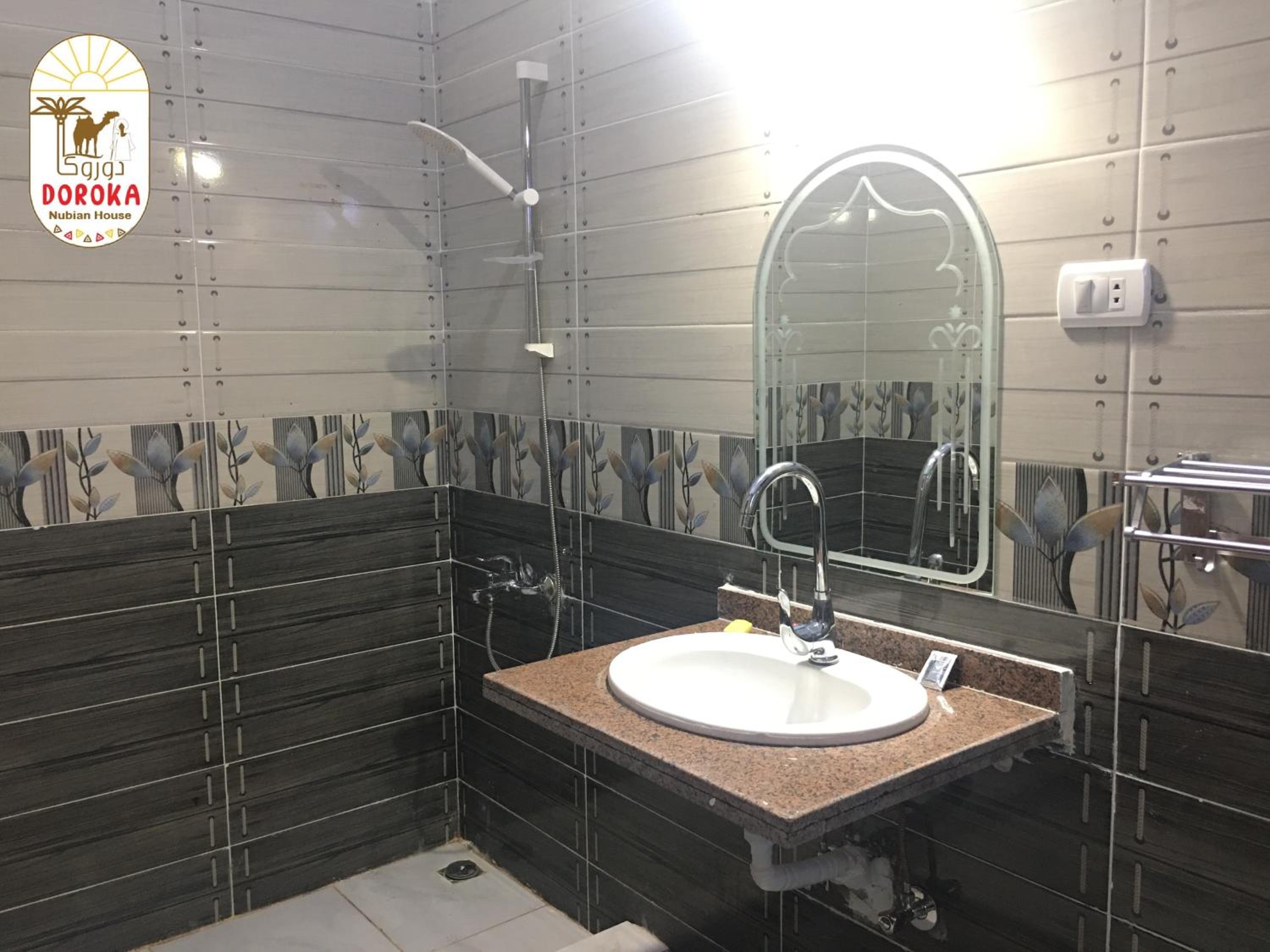 Superior Triple Room with Sea View - Photo 7