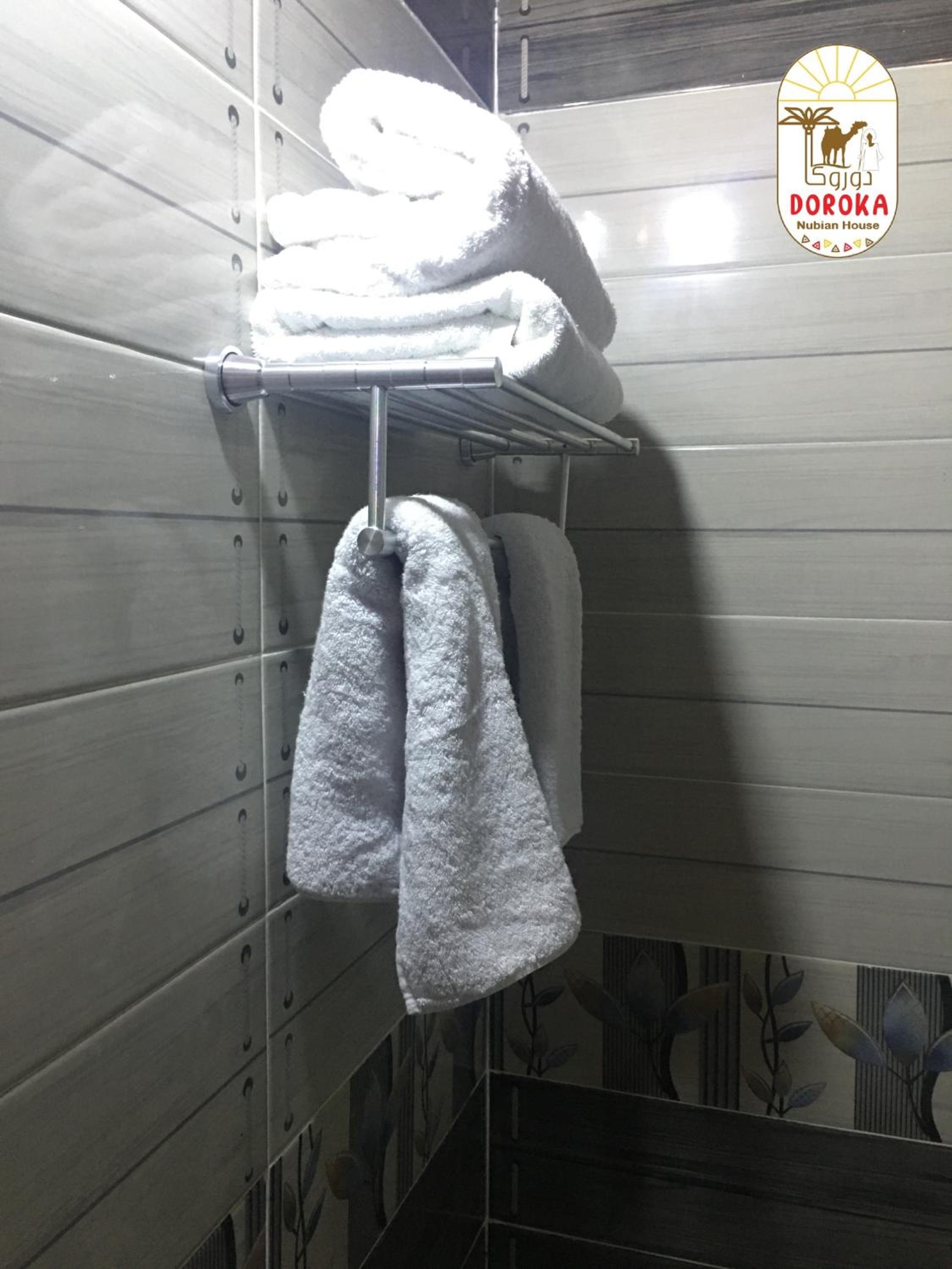 Deluxe Double Room with Side Sea View - Photo 2