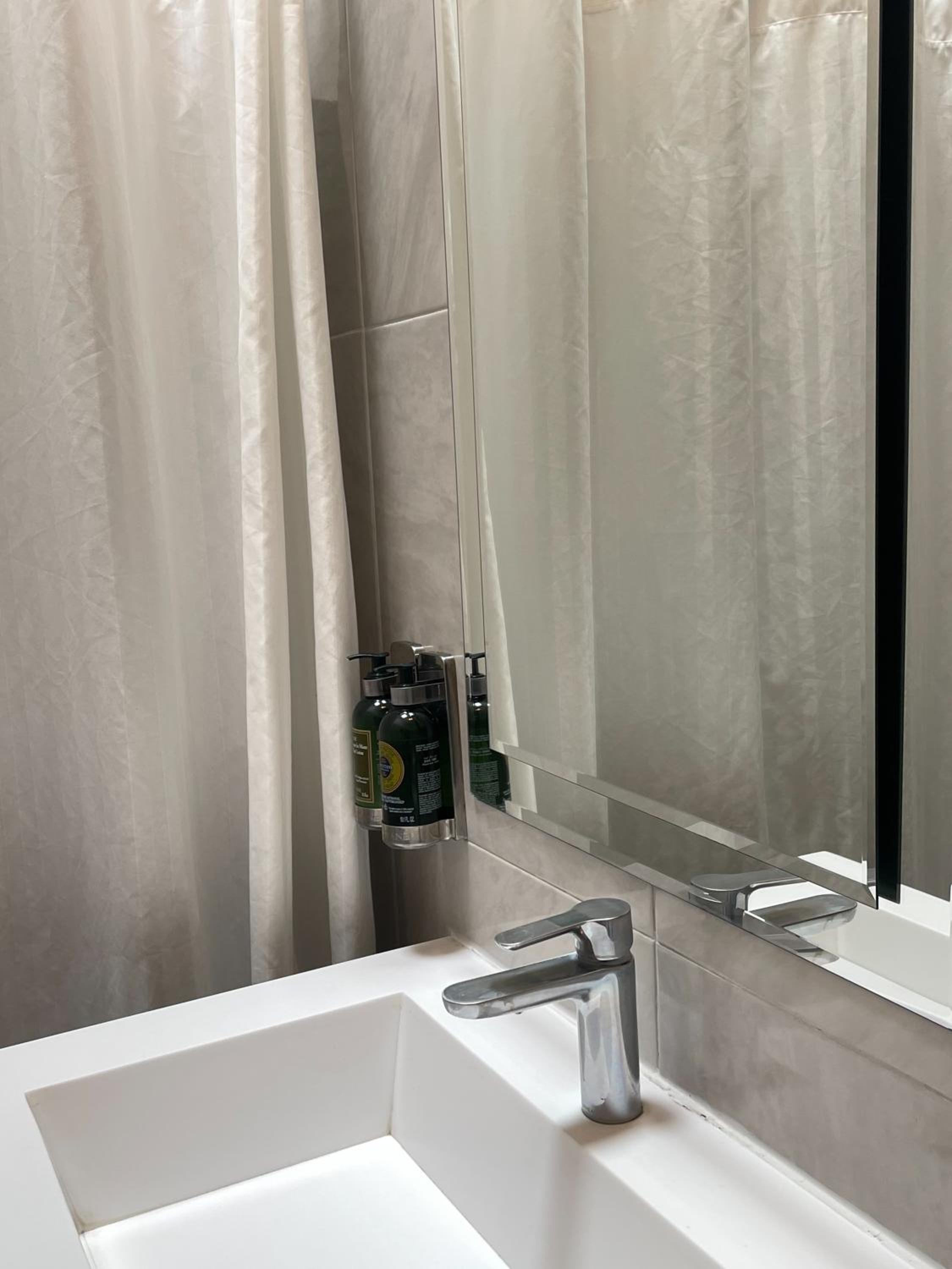 Standard Room - Photo 8