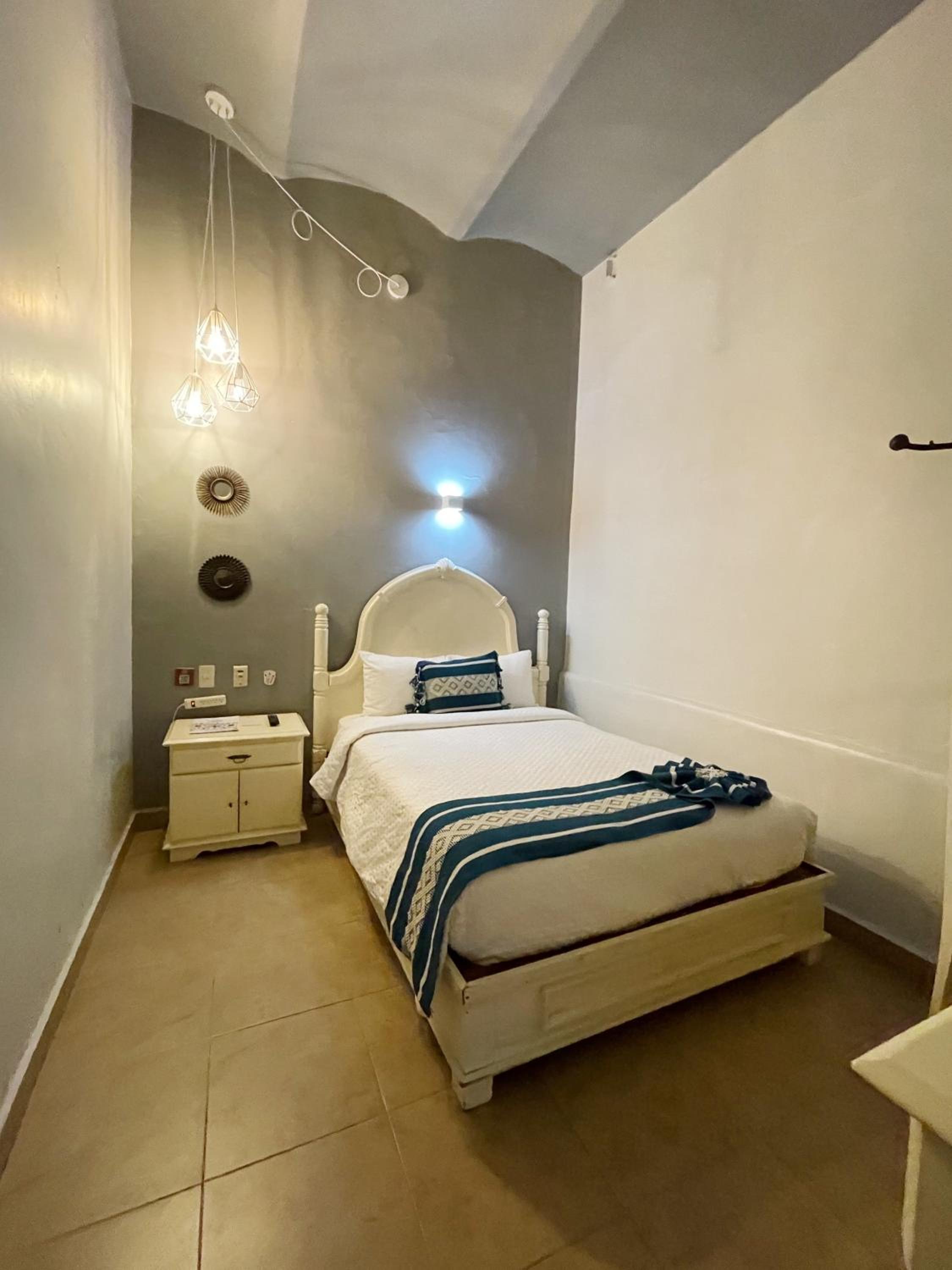 Standard Room - Photo 1