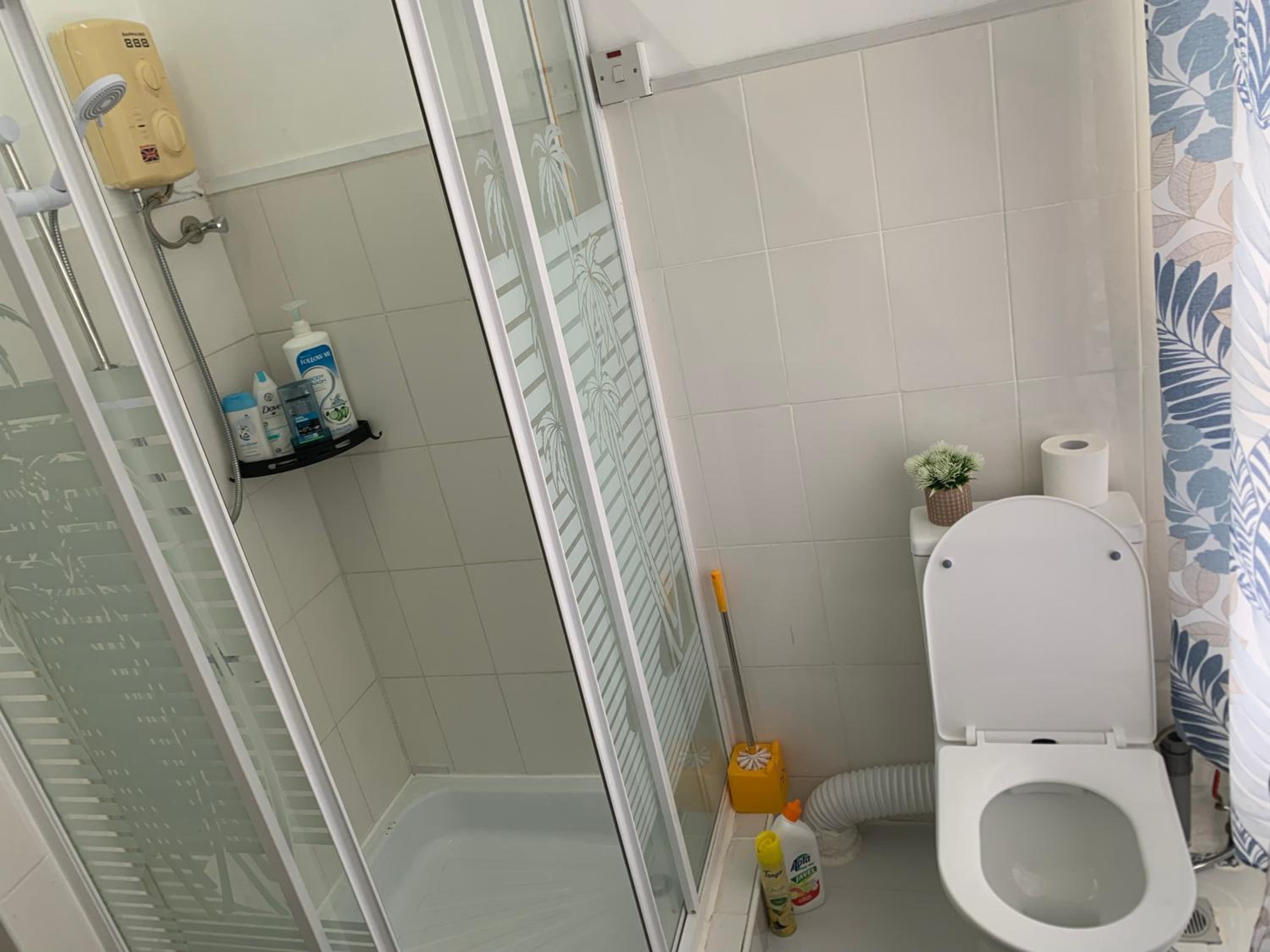 Two-Bedroom Apartment - Photo 11