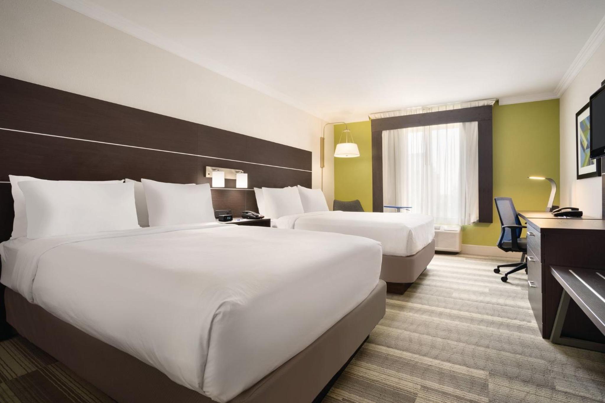 Standard Queen Room with Two Queen Beds - Photo 1