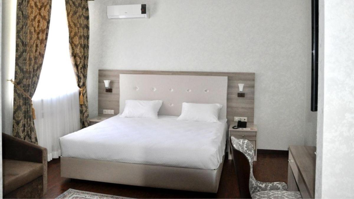 Superior King Room photo 2