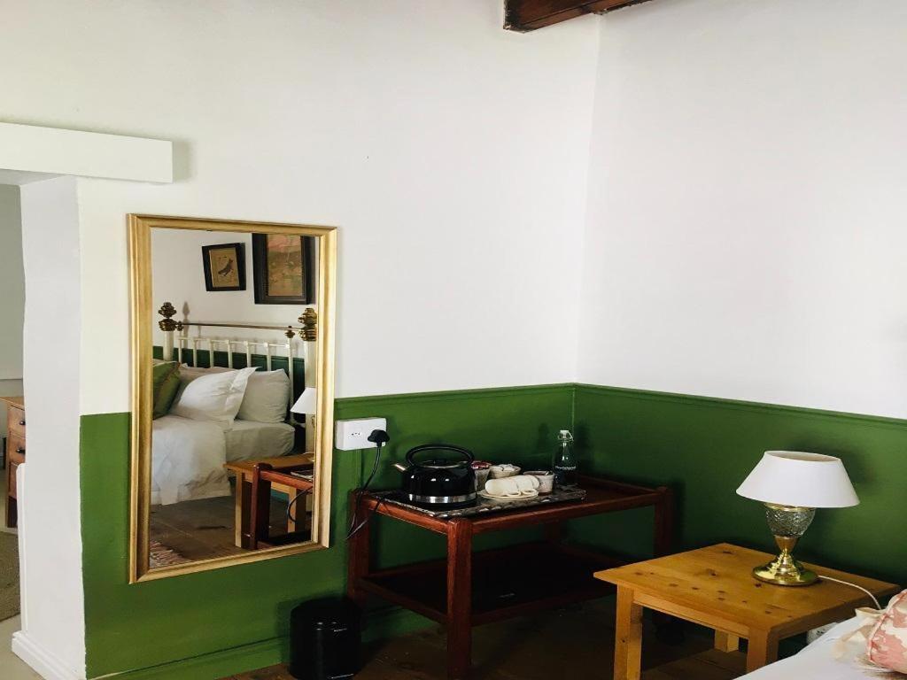 Standard Double Room - Photo 4
