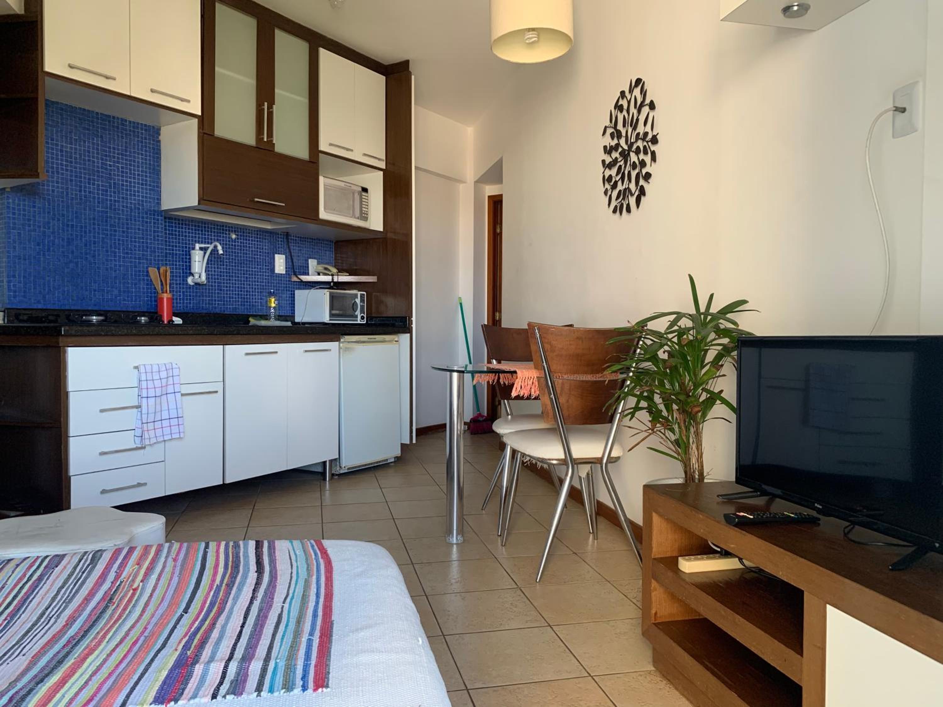 One-Bedroom Apartment with Balcony - Photo 4