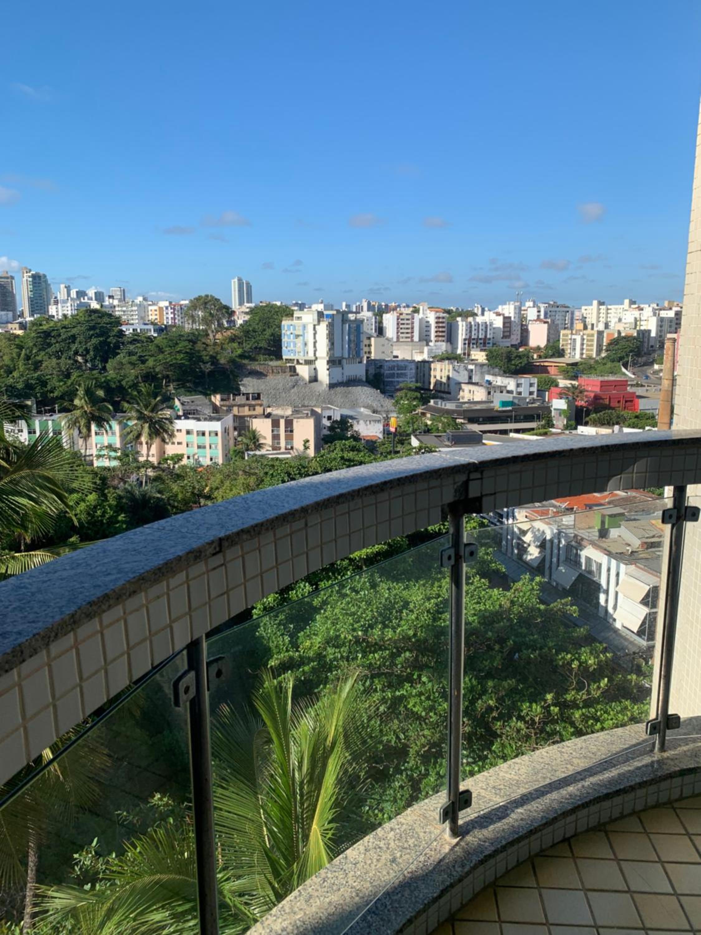 One-Bedroom Apartment with Balcony - Photo 10