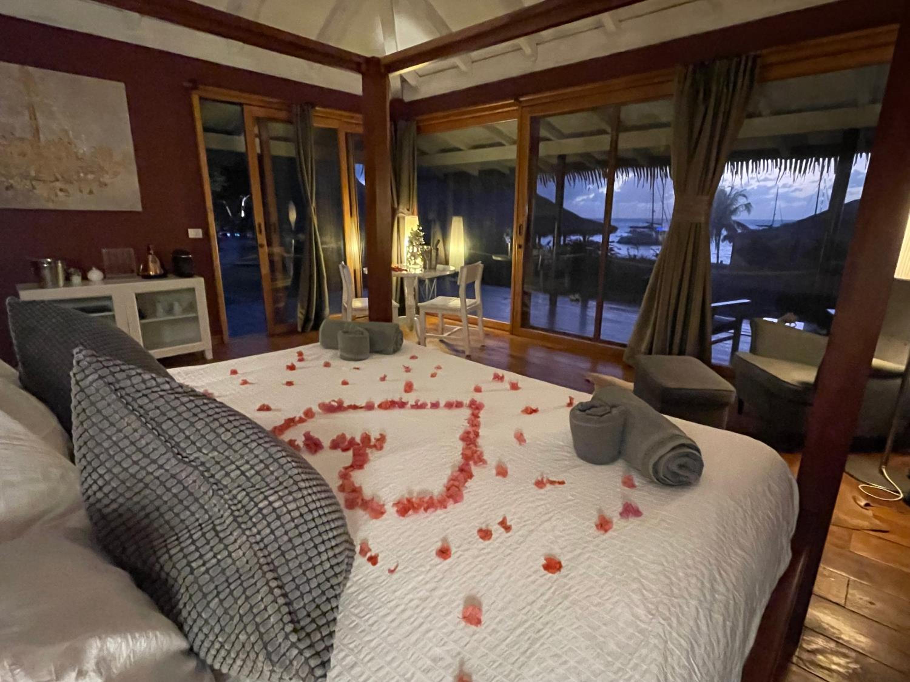 Deluxe King Suite