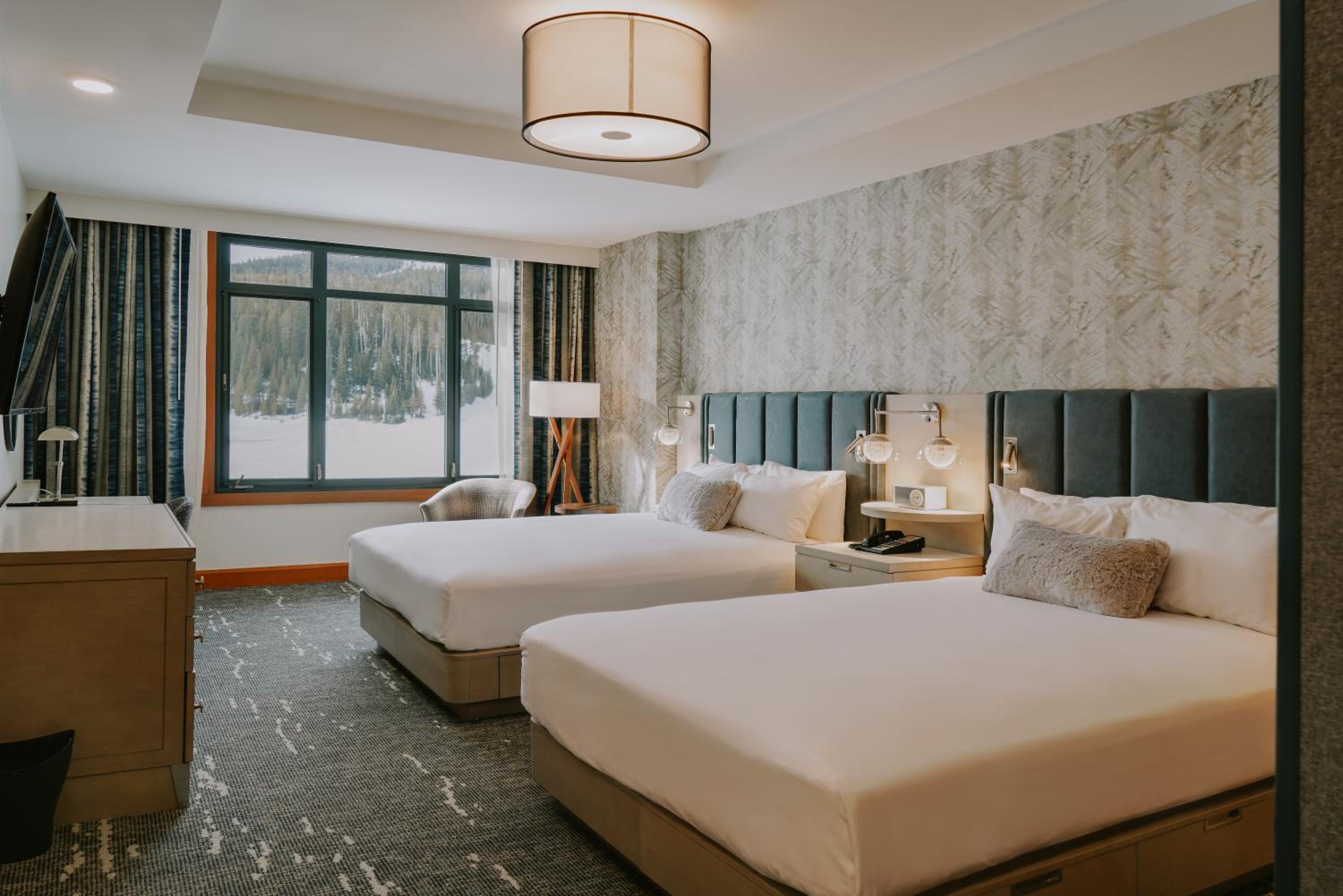 Queen Room with Two Queen Beds - Photo 1