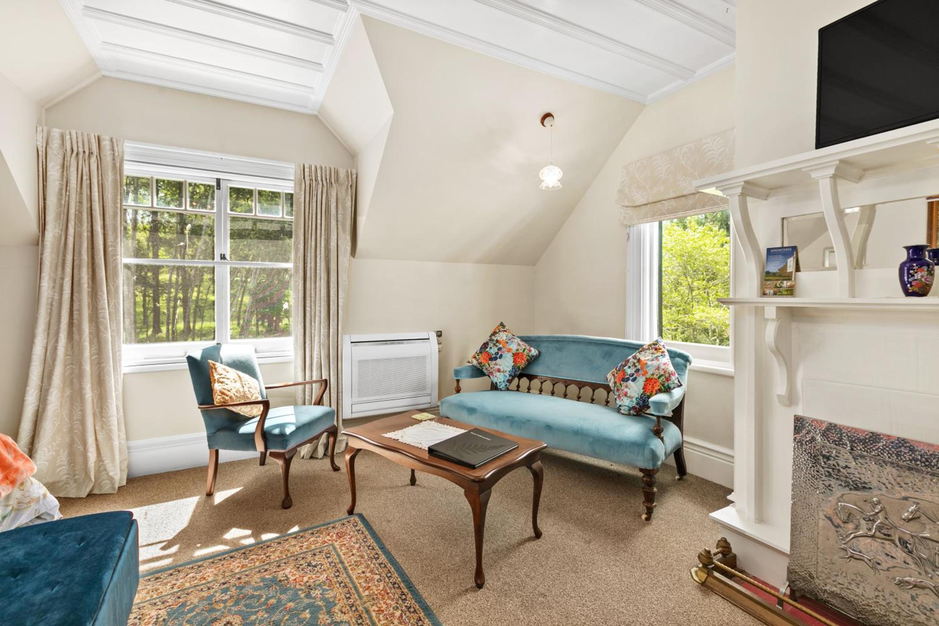 King Room with Garden View - Photo 2
