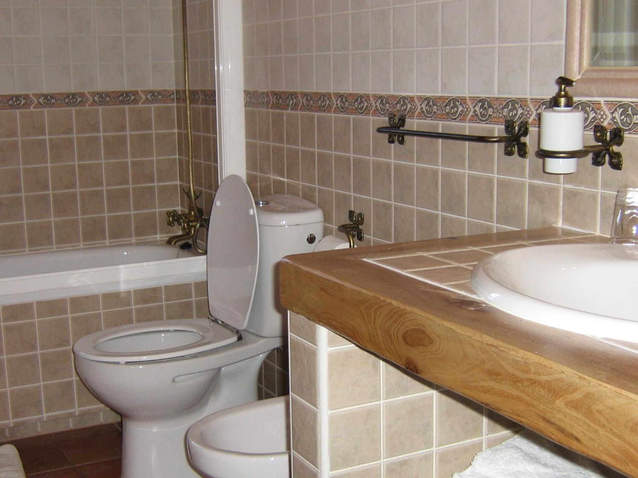 Double Room with Private Bathroom - Photo 1