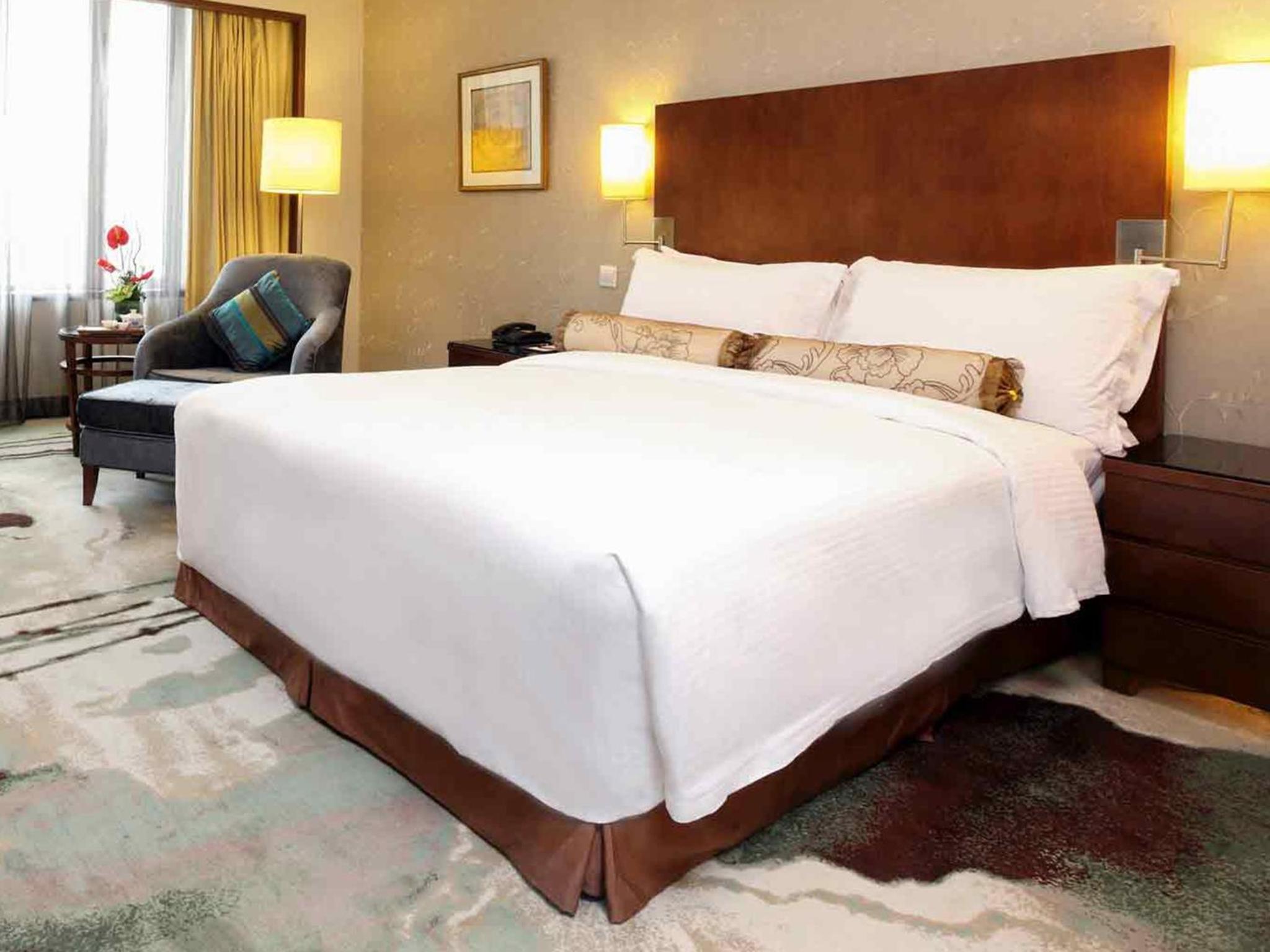Executive Queen Room - Photo 3