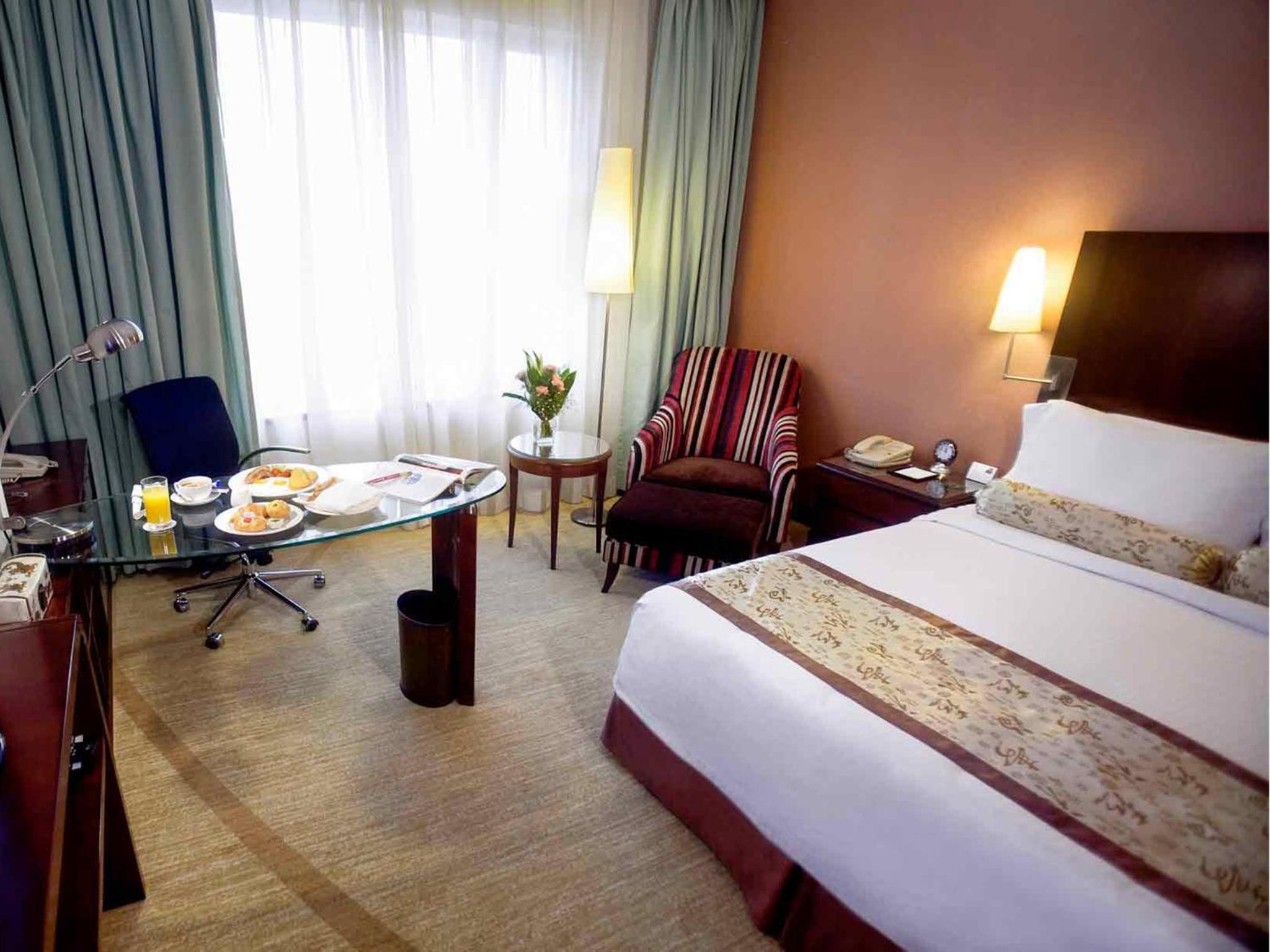 Executive Queen Room - Photo 4