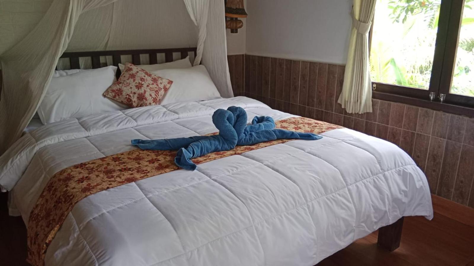Deluxe Double Room with Balcony - Photo 2