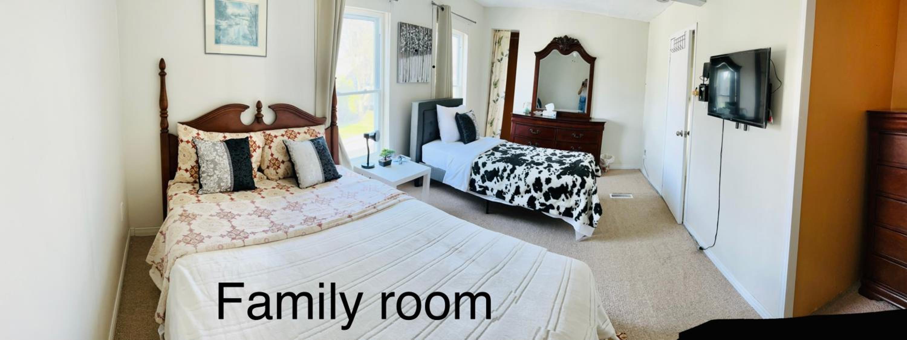 Deluxe Family Room - Photo 5