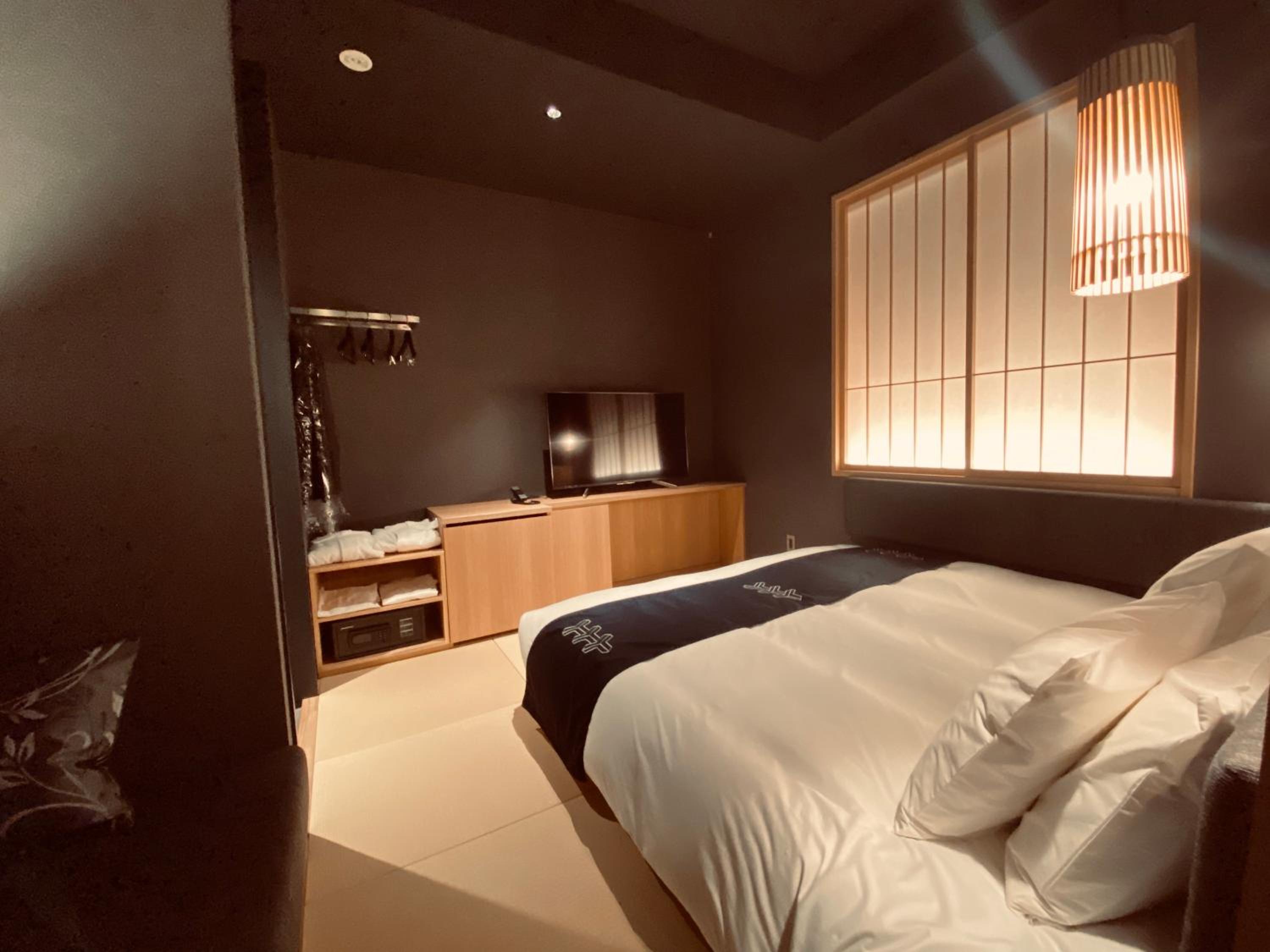 Standard Double Room - Photo 6