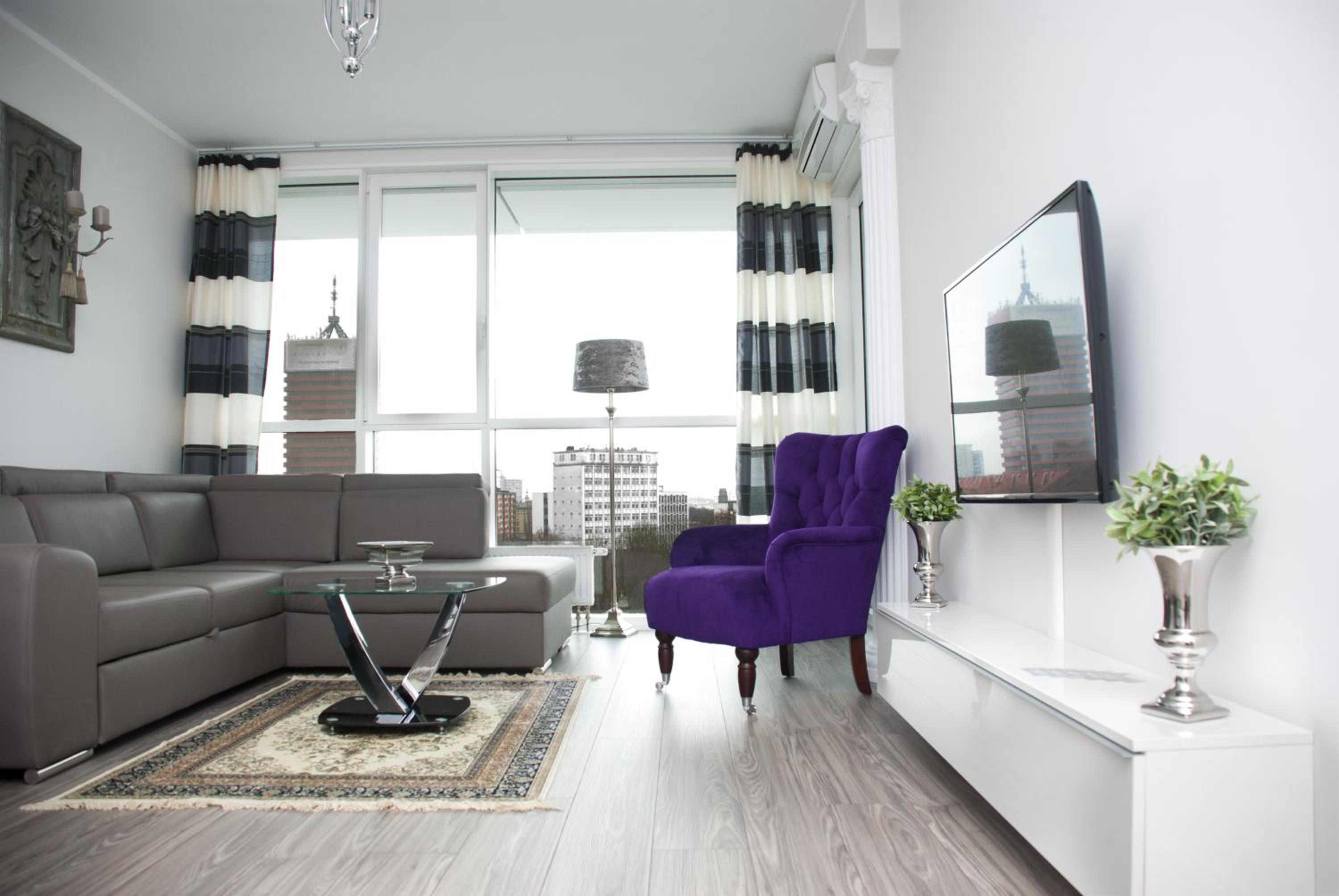 Two-Bedroom Apartment with Balcony photo 3