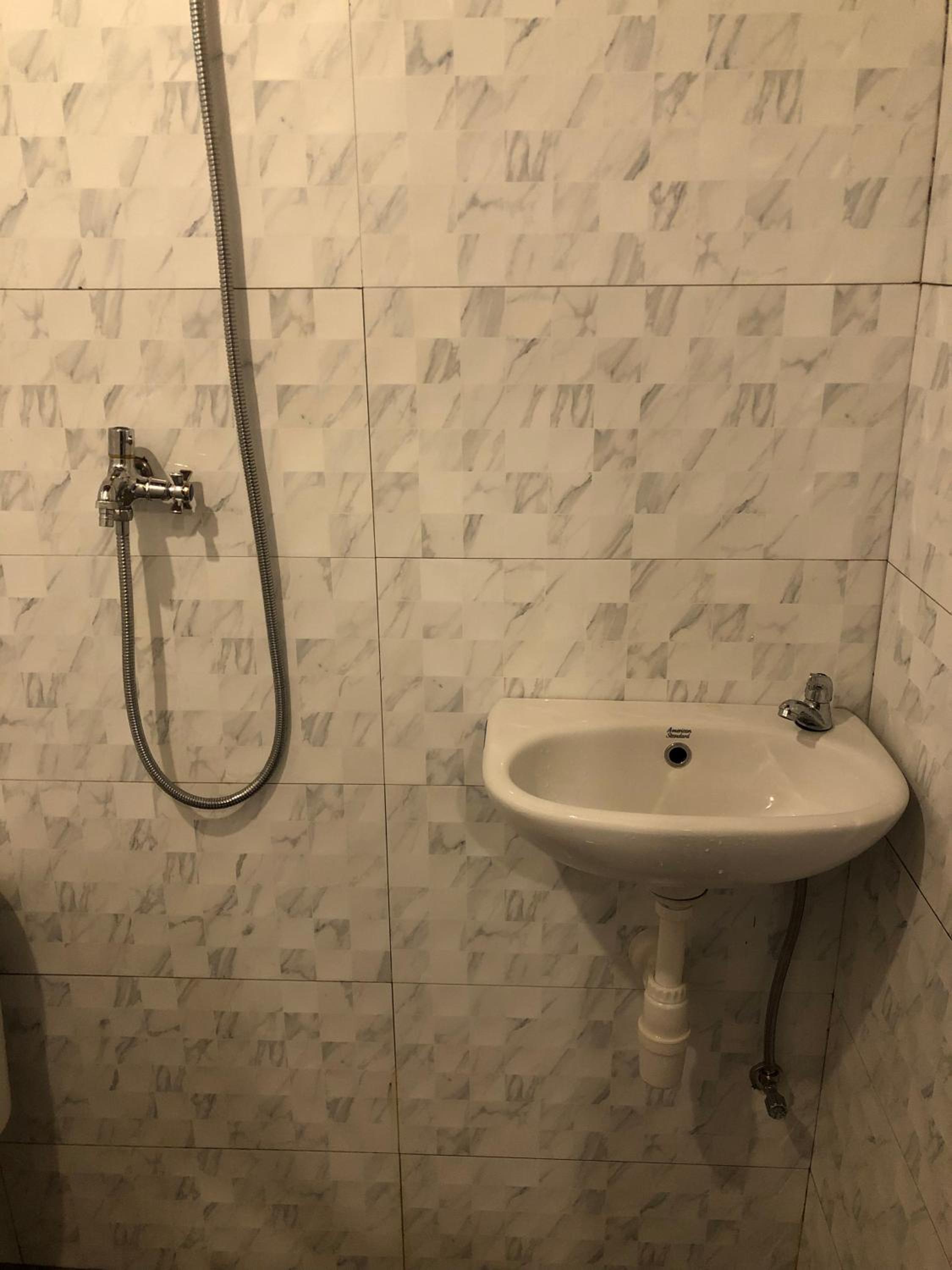 Standard Double Room with Fan - Photo 10