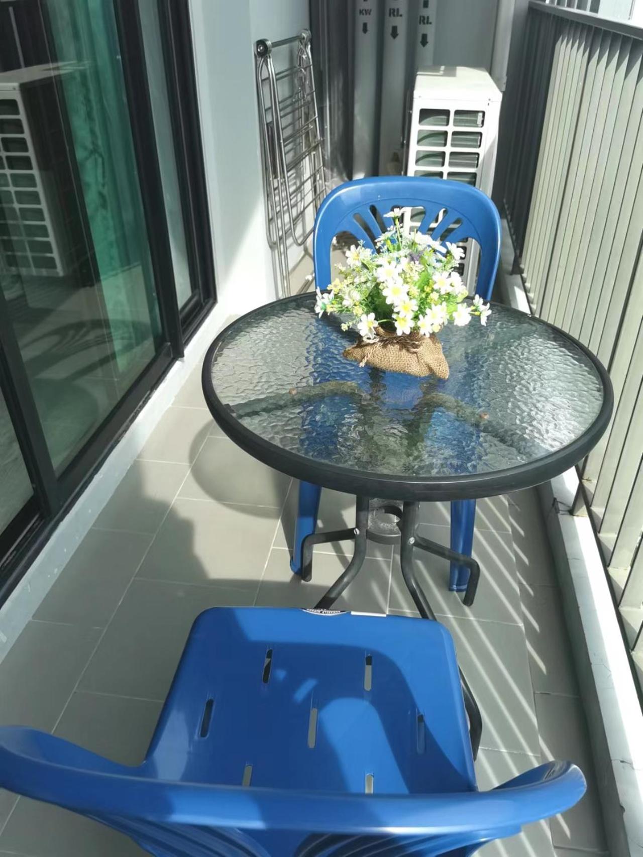 Two-Bedroom Apartment with Balcony and Sea View - Photo 58