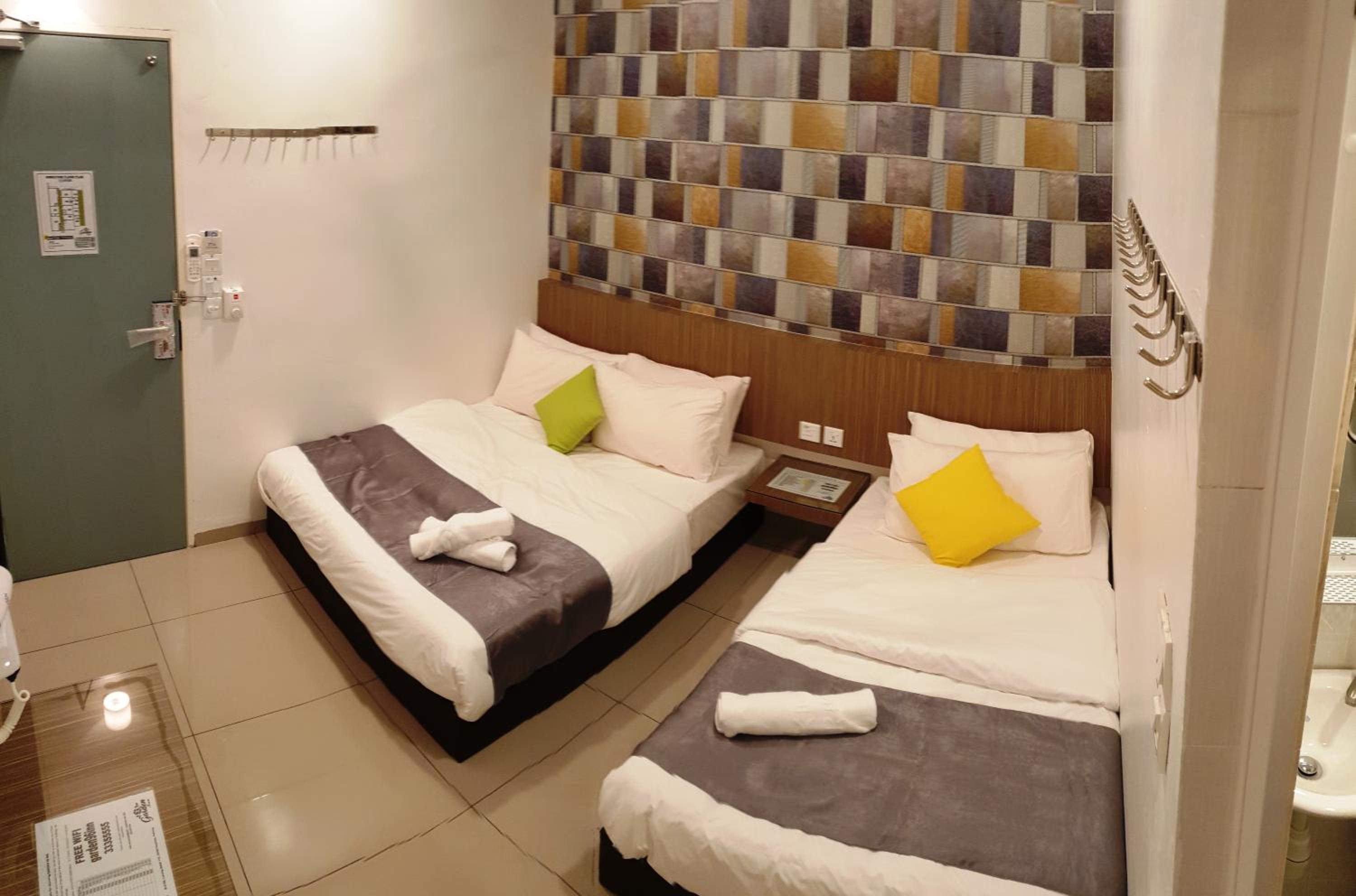 Deluxe Triple Room - Photo 2