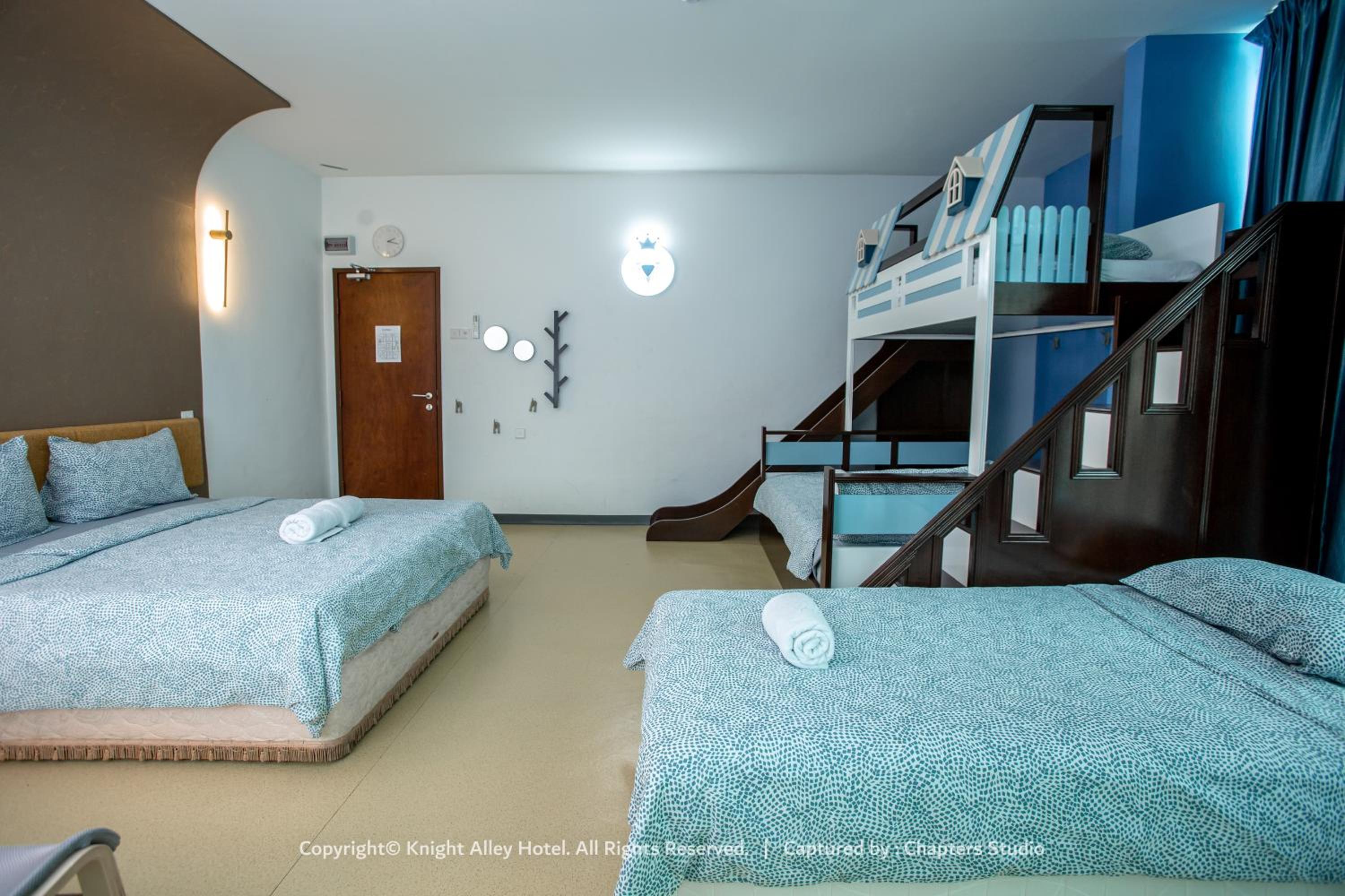 Family Room with Private Bathroom - Photo 1